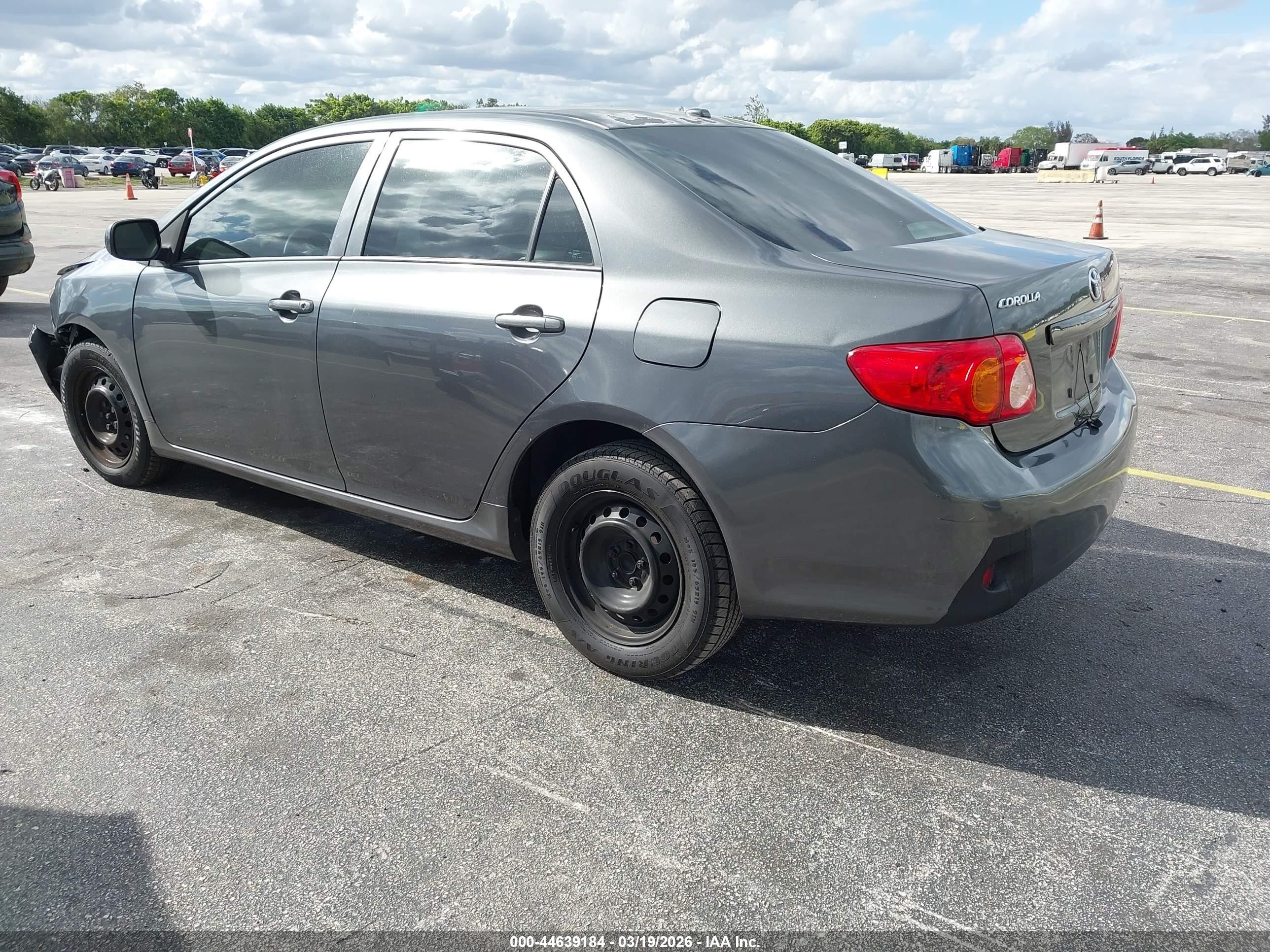 2010 Toyota Corolla Le Gray vin: 2T1BU4EEXAC464882