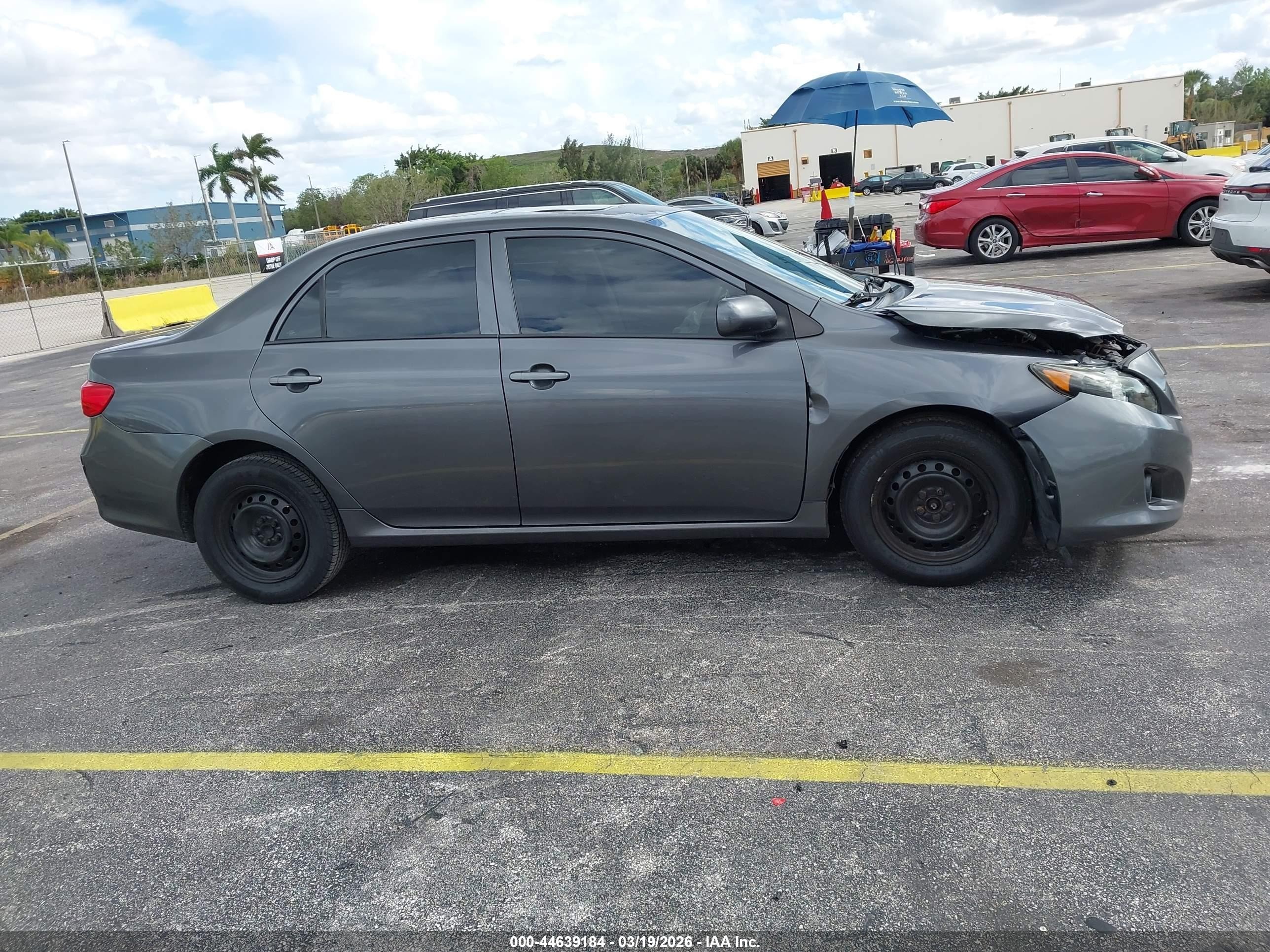 2010 Toyota Corolla Le Gray vin: 2T1BU4EEXAC464882