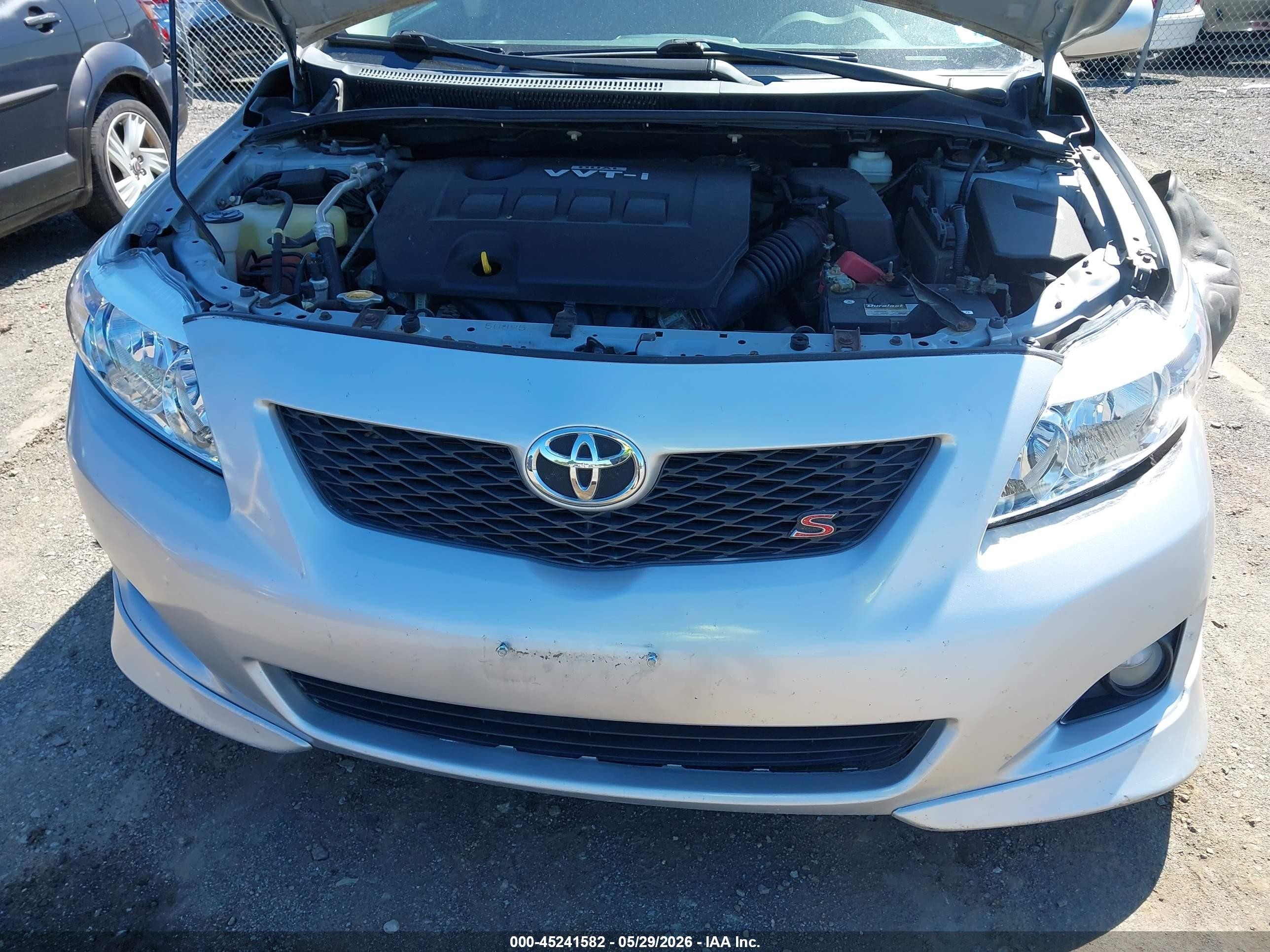 2010 Toyota Corolla S Серебряный vin: 2T1BU4EEXAC469483
