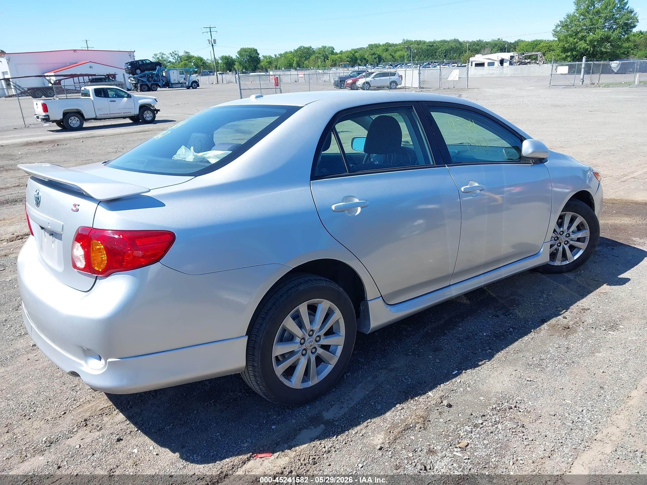 2010 Toyota Corolla S Серебряный vin: 2T1BU4EEXAC469483