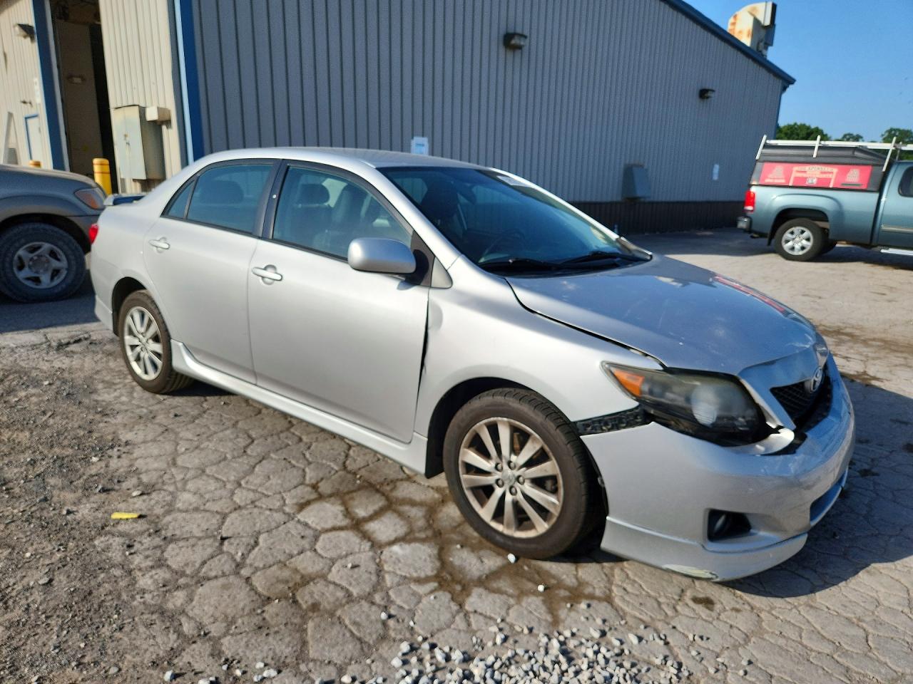 2010 Toyota Corolla S Silver vin: 2T1BU4EEXAC475283