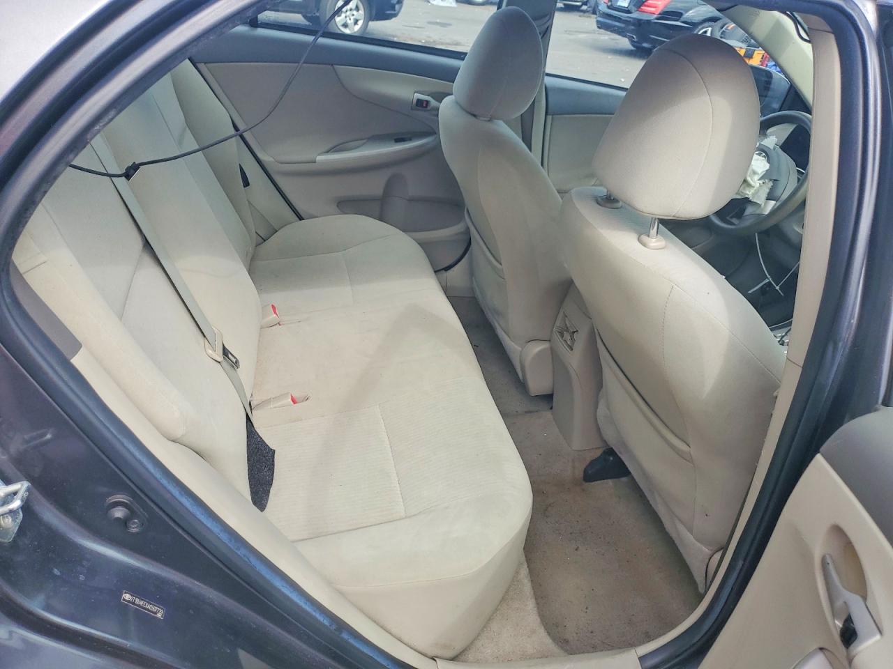 2010 Toyota Corolla Le Gray vin: 2T1BU4EEXAC507729