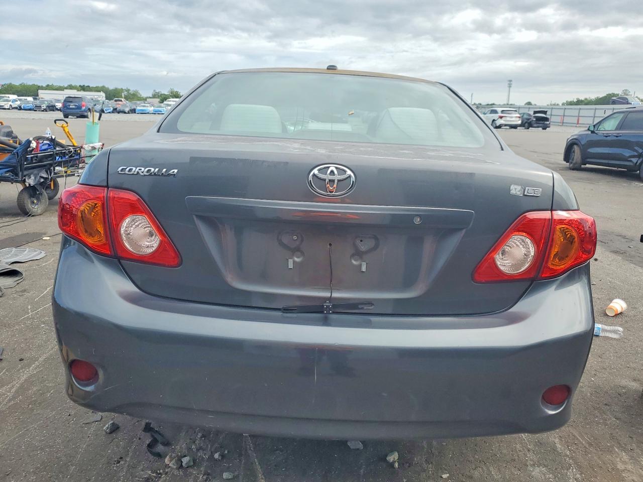 2010 Toyota Corolla Le Gray vin: 2T1BU4EEXAC507729