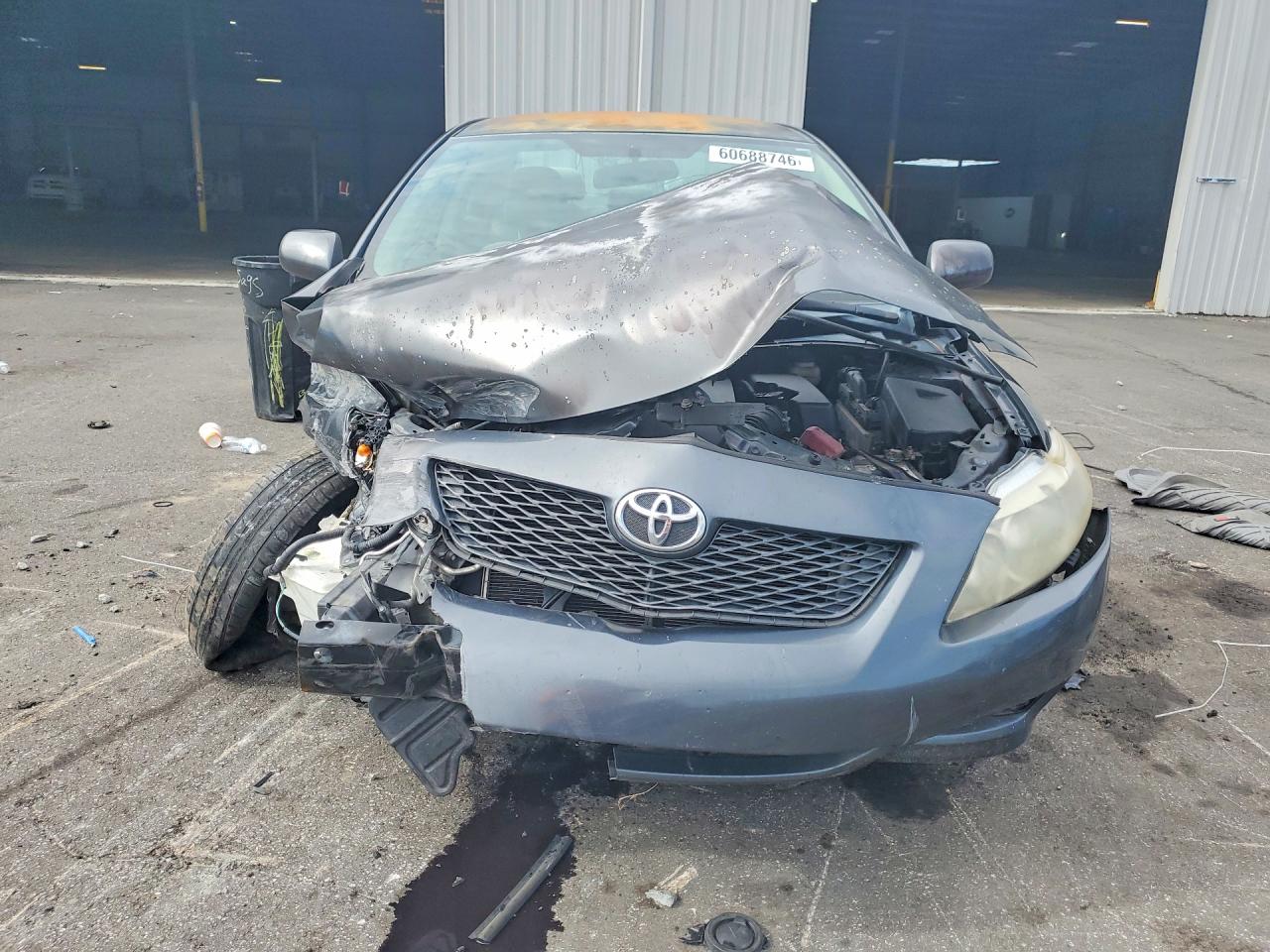 2010 Toyota Corolla Le Gray vin: 2T1BU4EEXAC507729