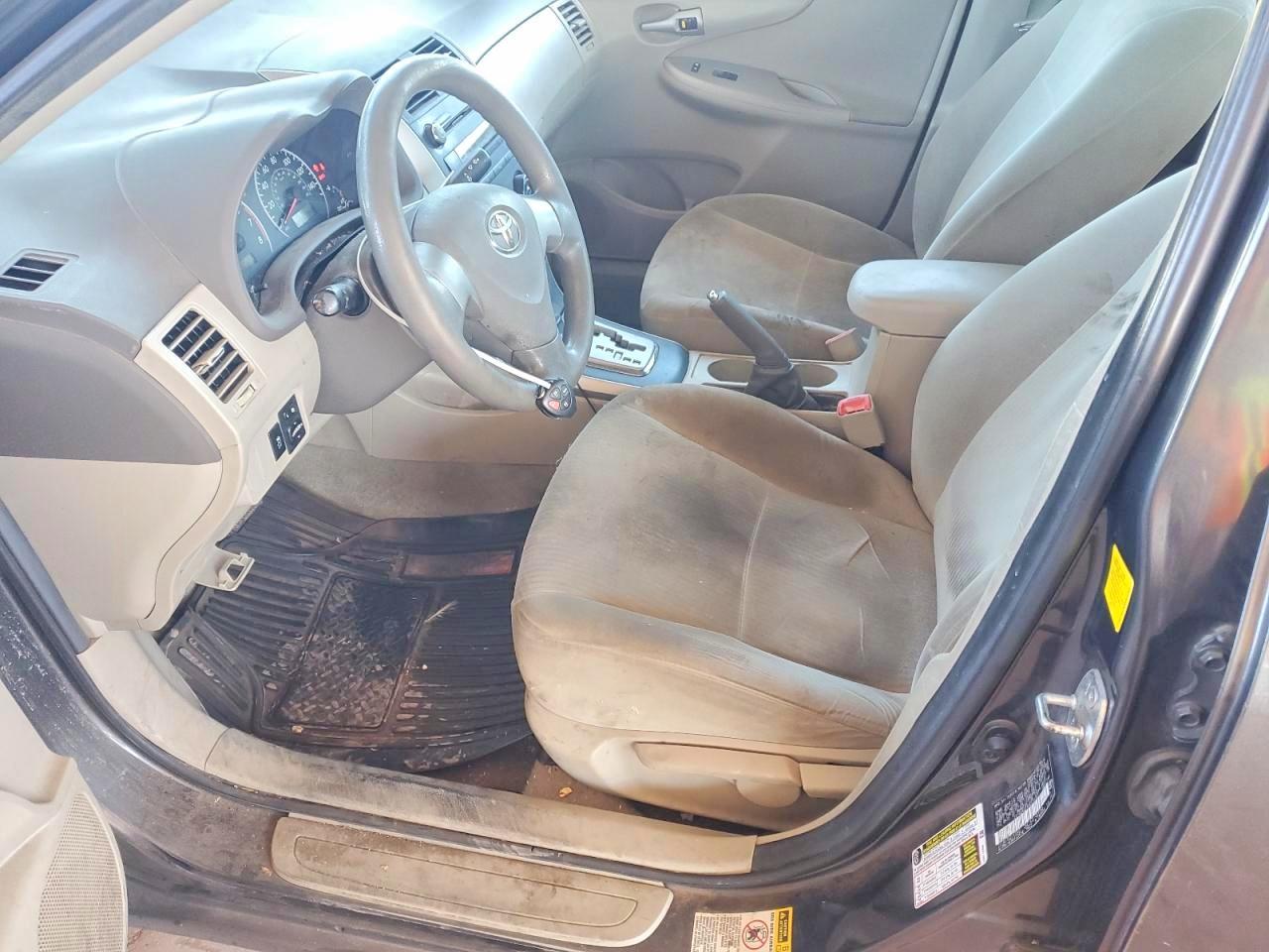 2010 Toyota Corolla Le Gray vin: 2T1BU4EEXAC511361