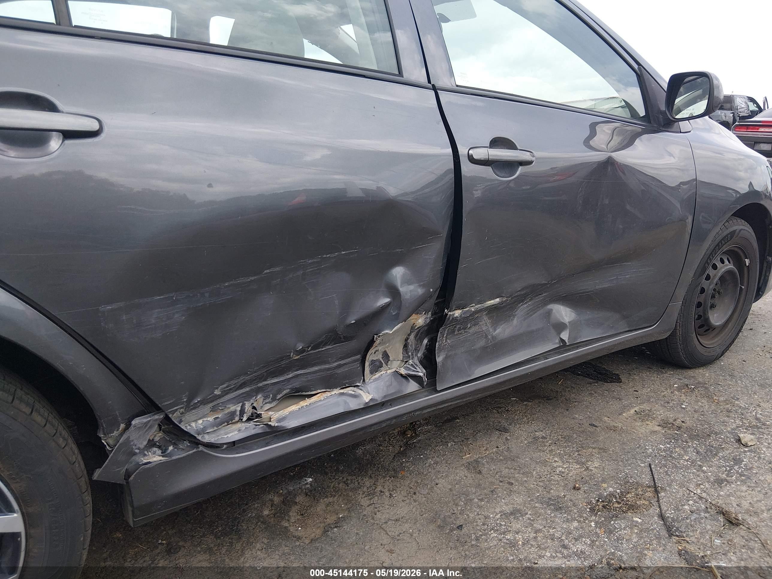 2010 Toyota Corolla Le Gray vin: 2T1BU4EEXAC513238