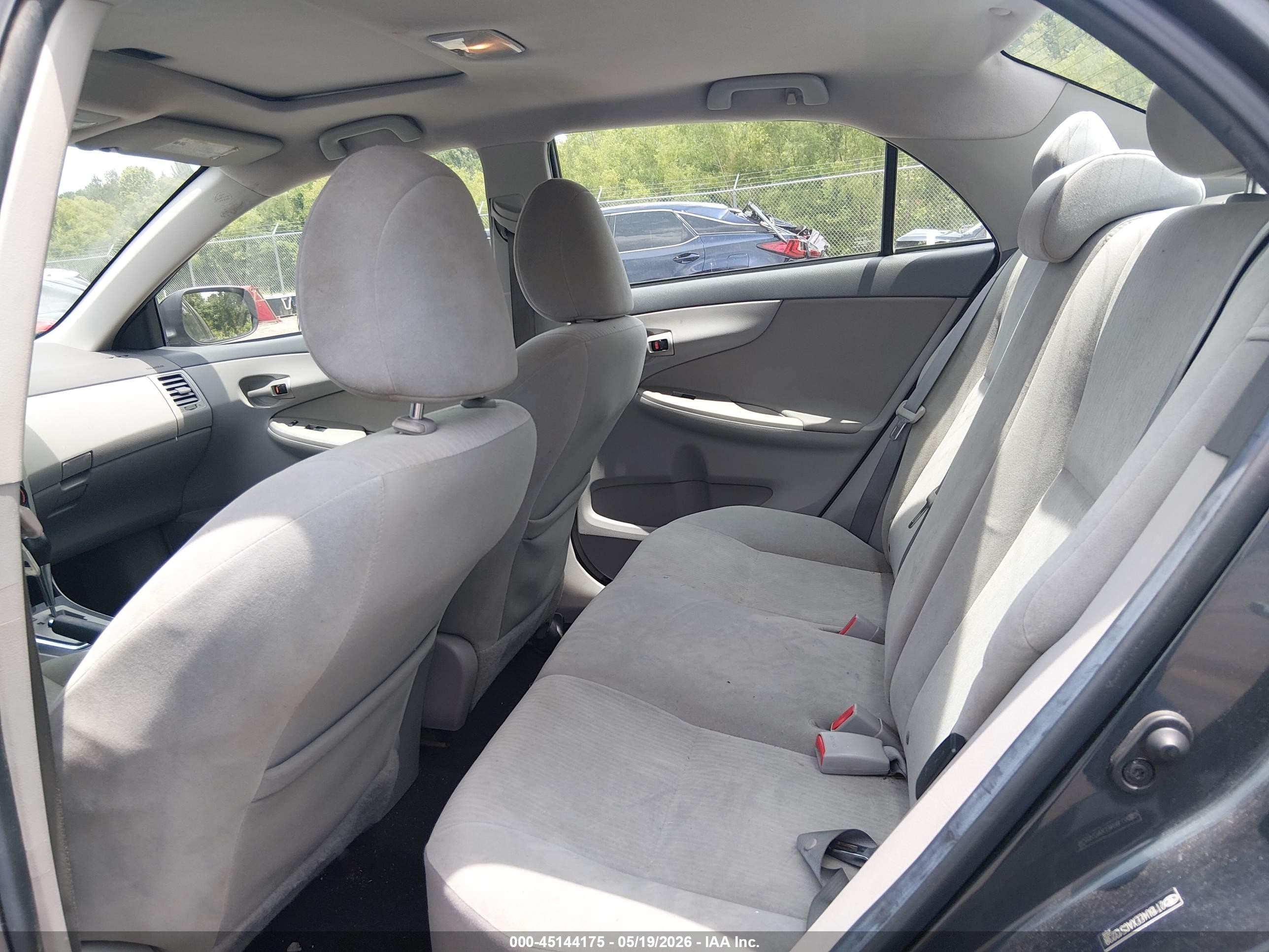 2010 Toyota Corolla Le Gray vin: 2T1BU4EEXAC513238