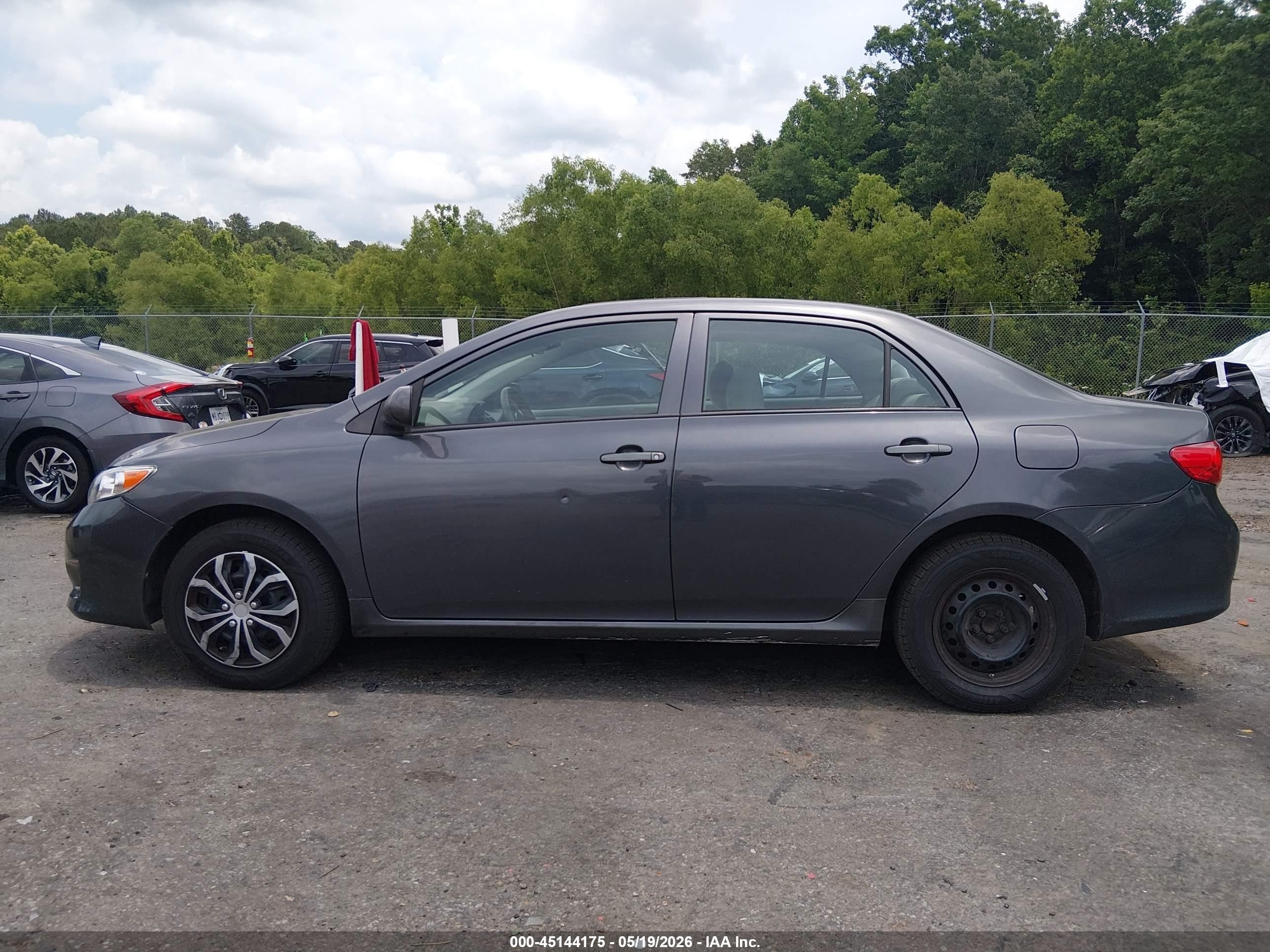 2010 Toyota Corolla Le Gray vin: 2T1BU4EEXAC513238