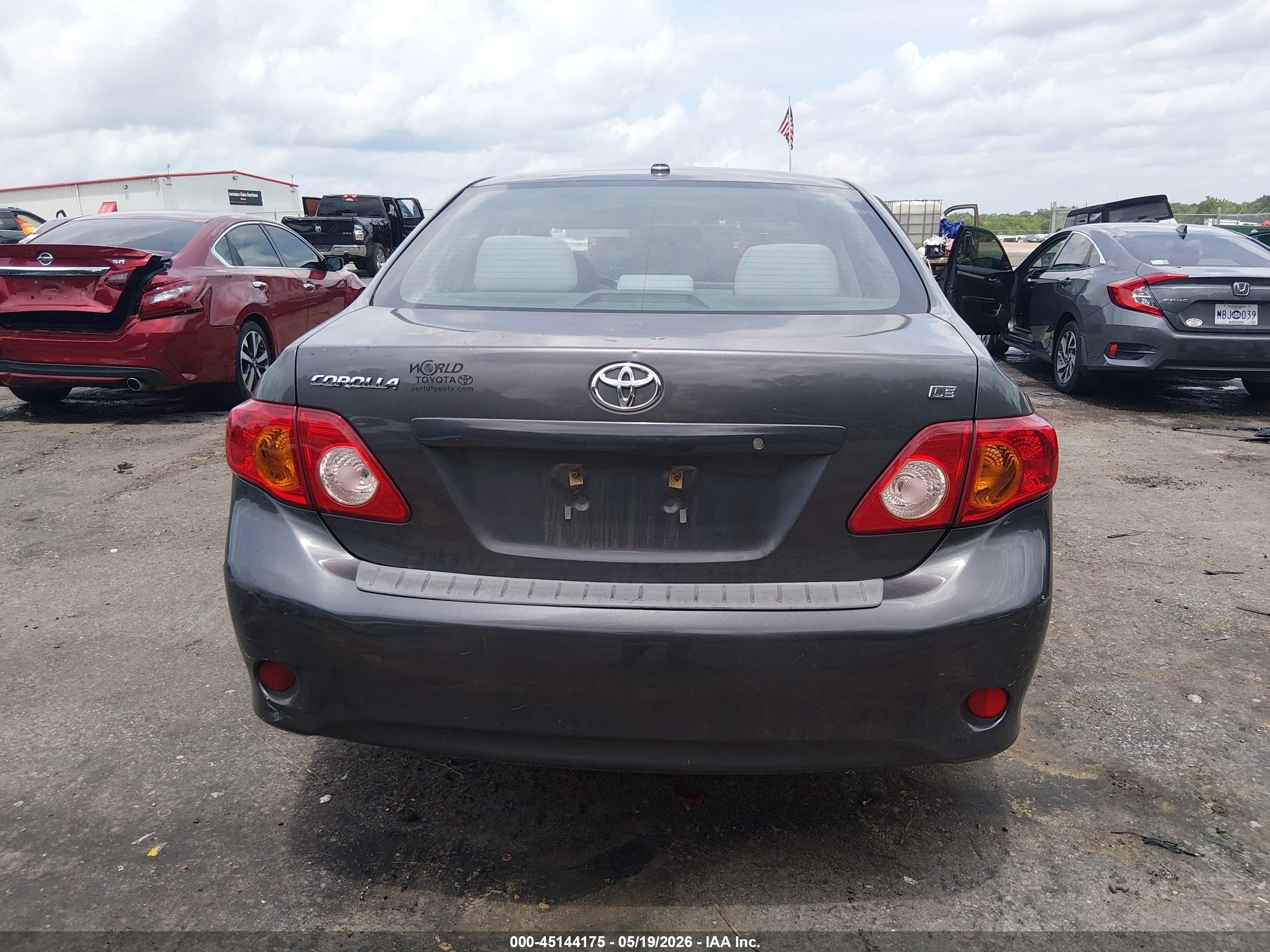 2010 Toyota Corolla Le Gray vin: 2T1BU4EEXAC513238