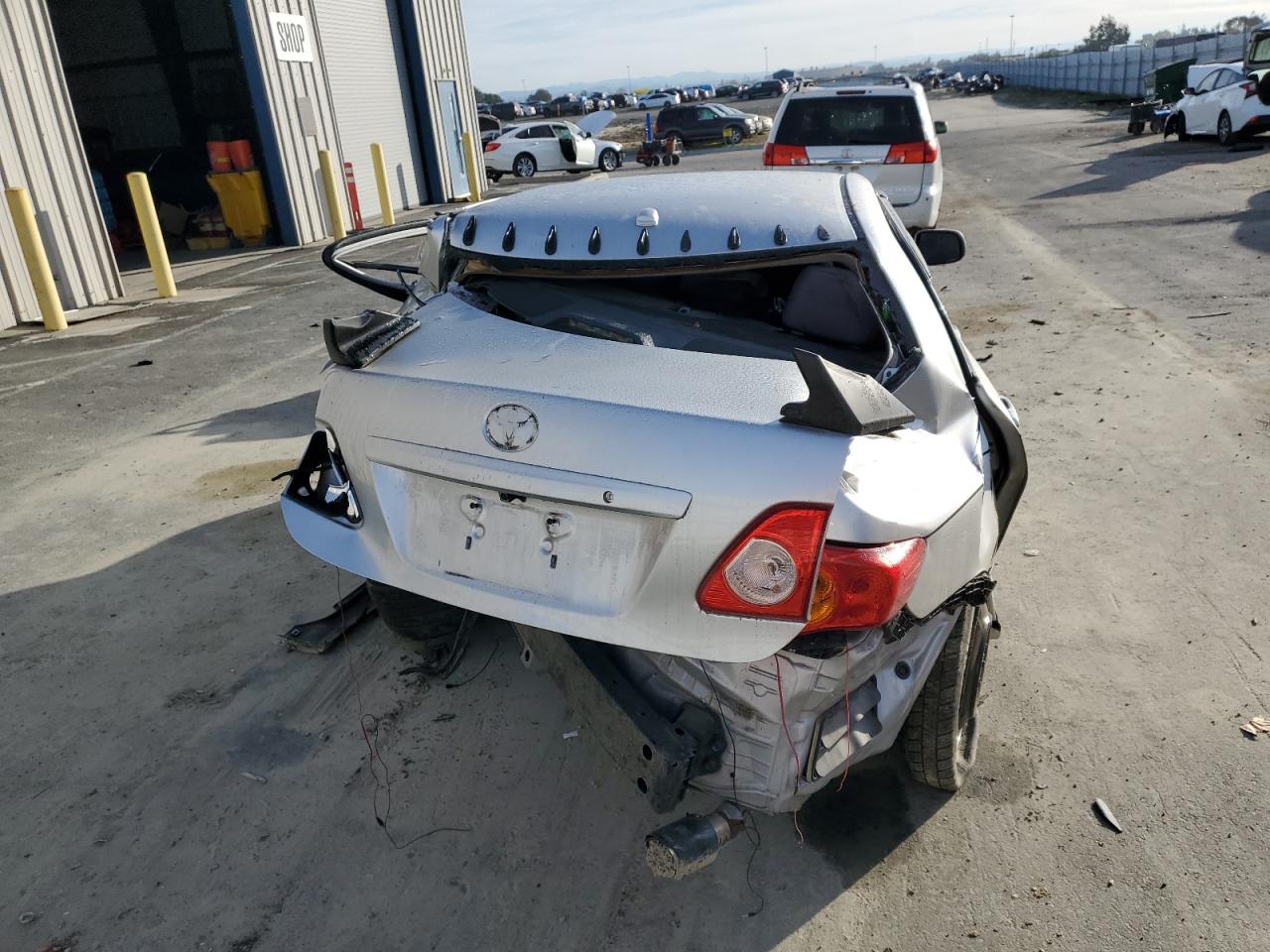 2010 Toyota Corolla Silver vin: 2T1BU4EEXAC525387