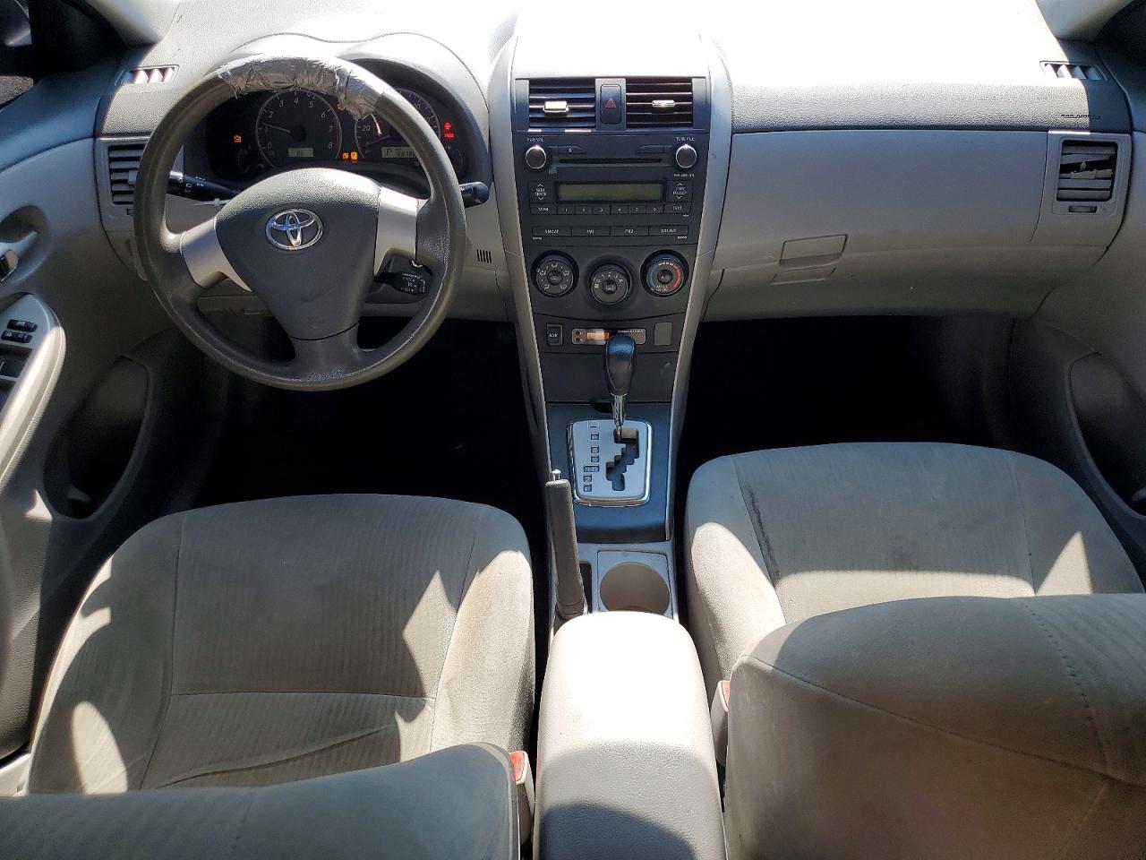 2010 Toyota Corolla Le Silver vin: 2T1BU4EEXAC531075