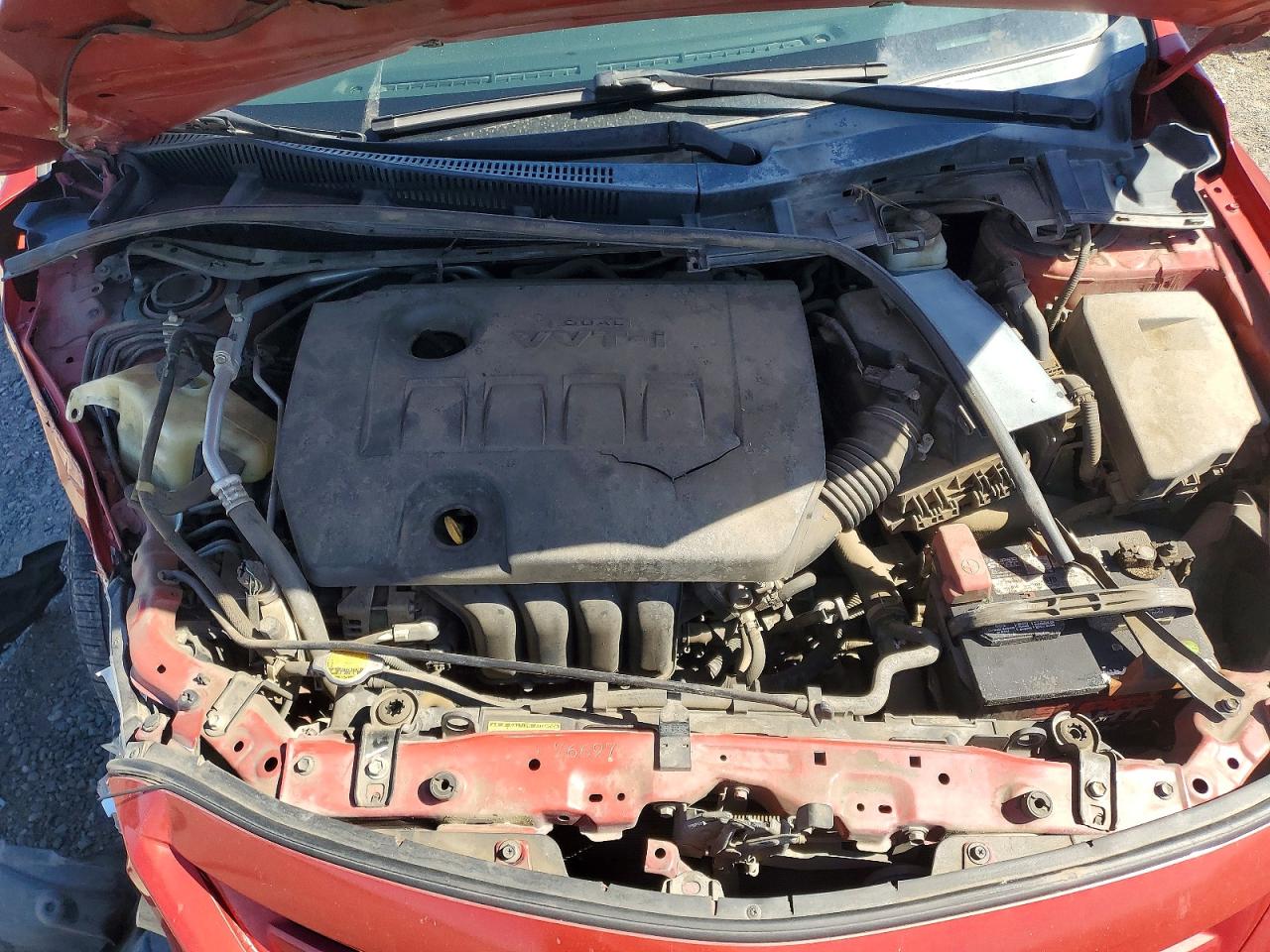 2011 Toyota Corolla Le Red vin: 2T1BU4EEXBC542644