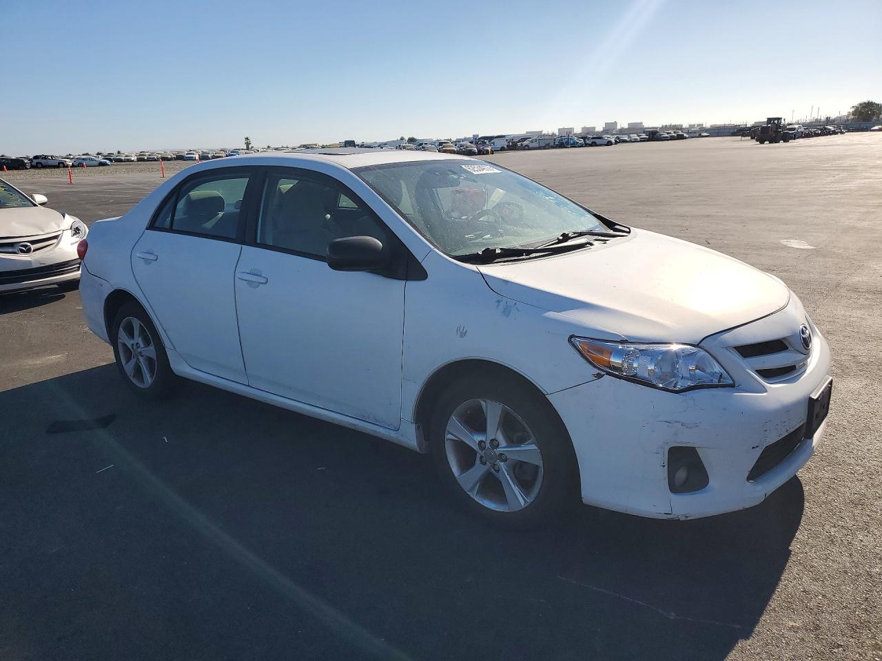2011 Toyota Corolla Le Белый vin: 2T1BU4EEXBC558973