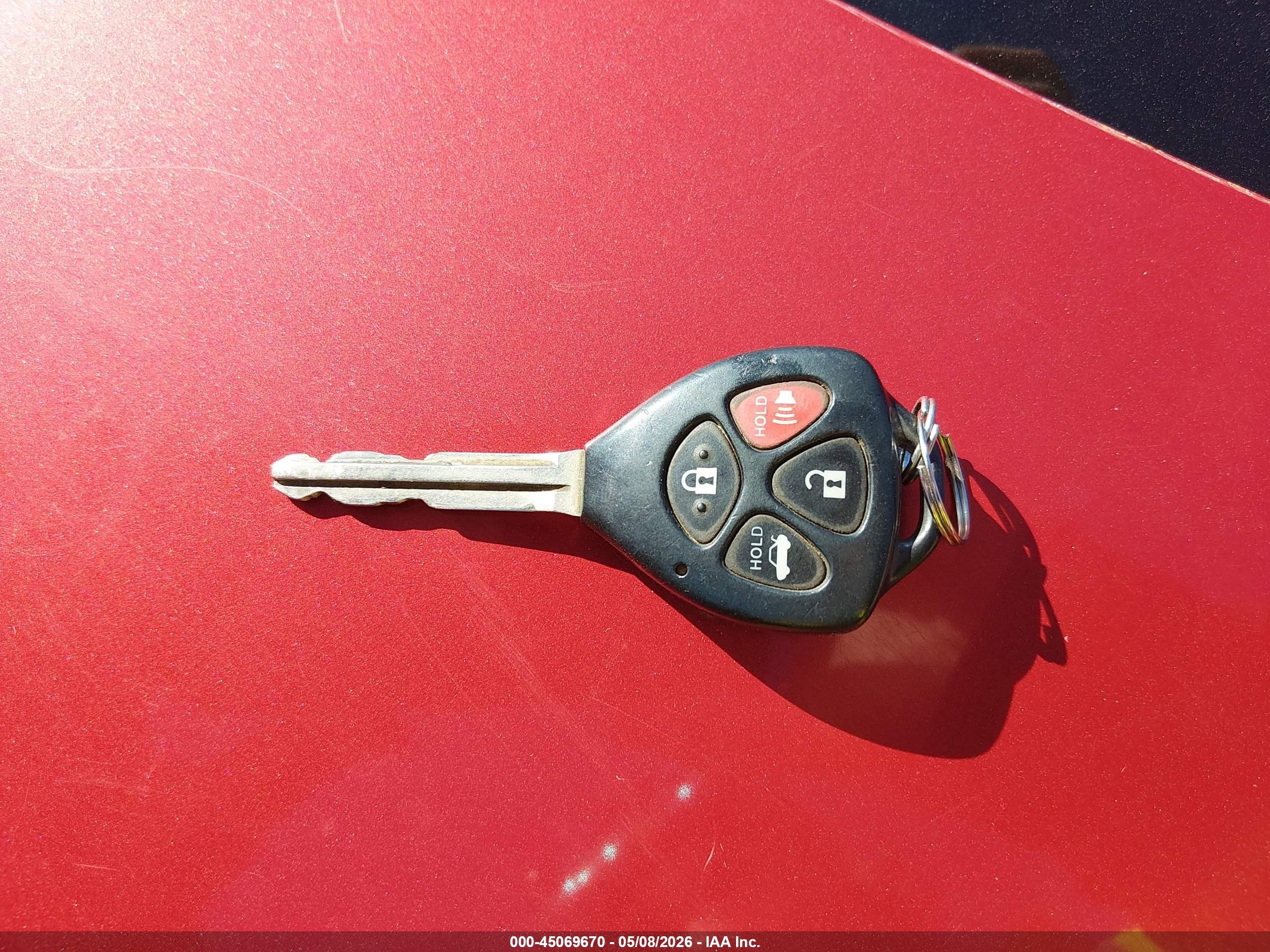 2011 Toyota Corolla S Red vin: 2T1BU4EEXBC576633