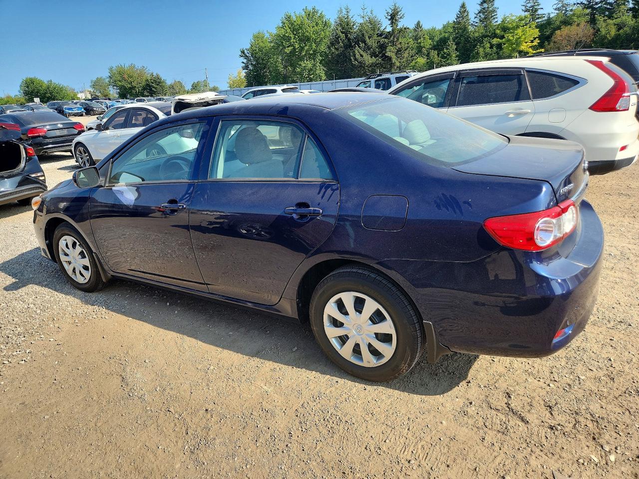 2011 Toyota Corolla Base Blue vin: 2T1BU4EEXBC581301