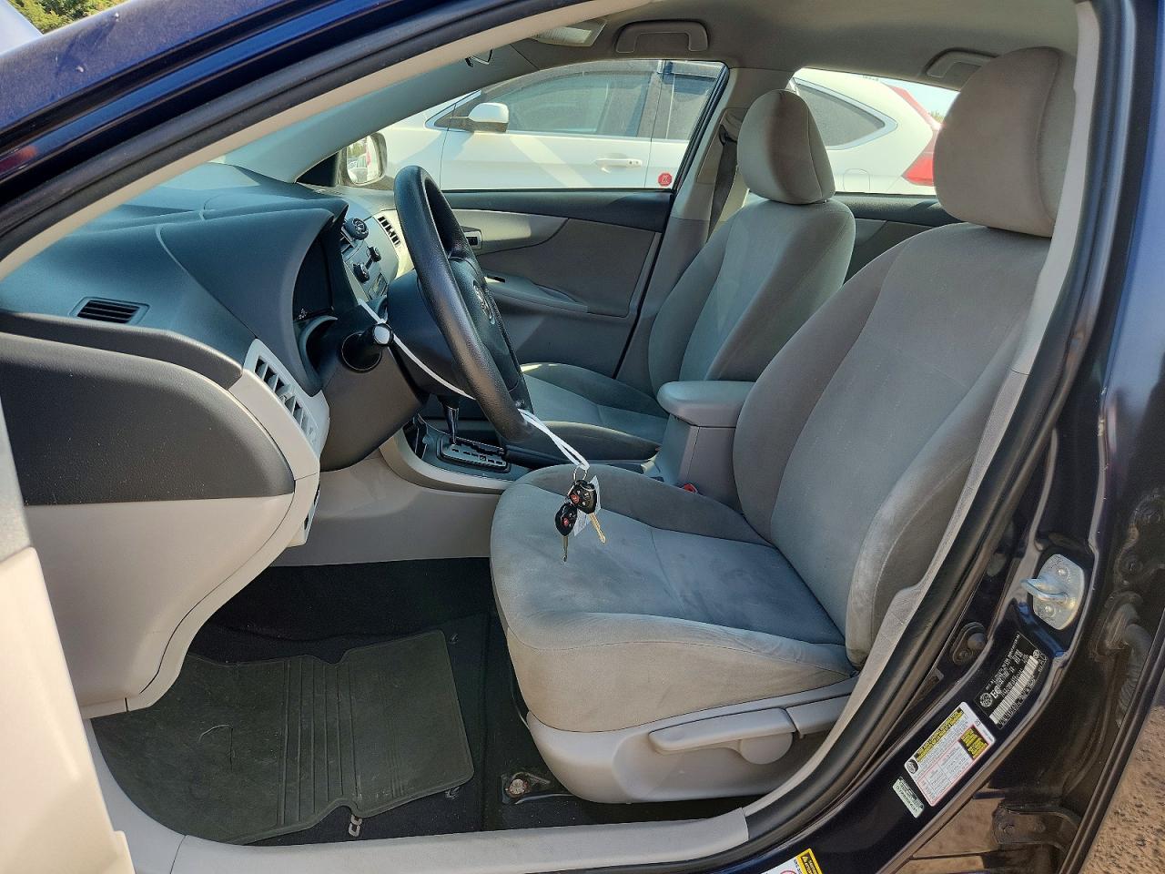 2011 Toyota Corolla Base Blue vin: 2T1BU4EEXBC581301
