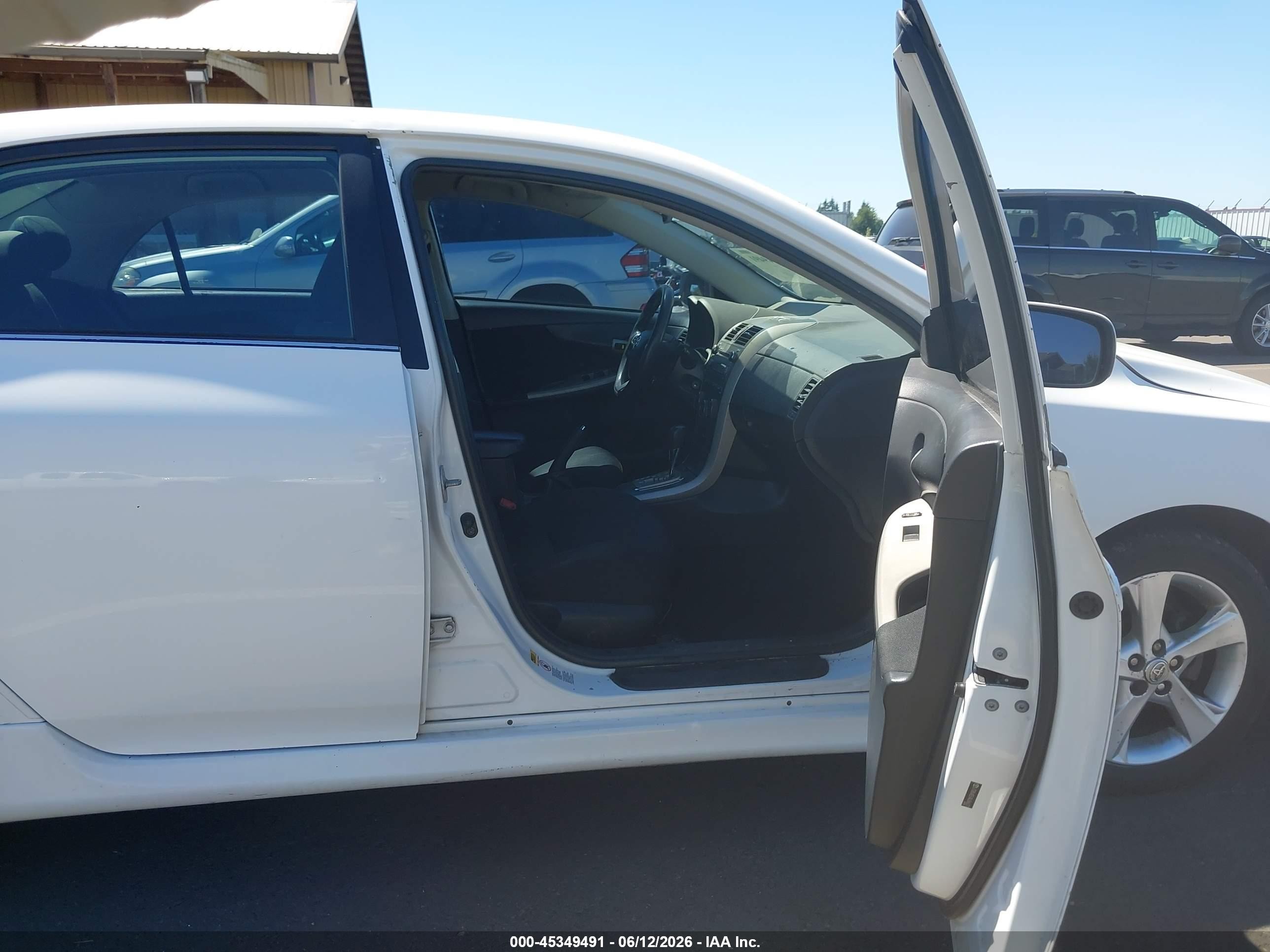 2011 Toyota Corolla S White vin: 2T1BU4EEXBC587759