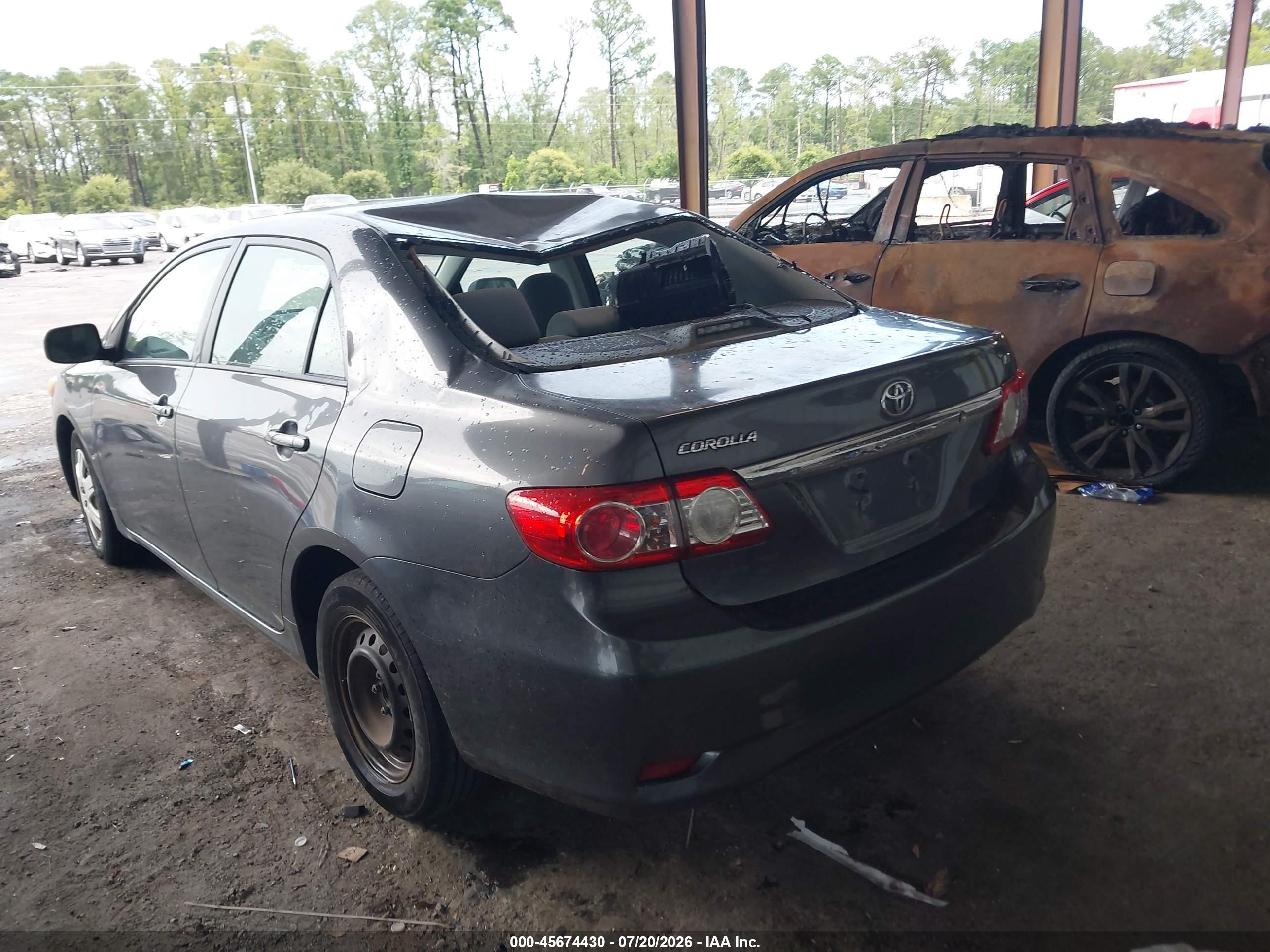 2011 Toyota Corolla Le Gray vin: 2T1BU4EEXBC599894