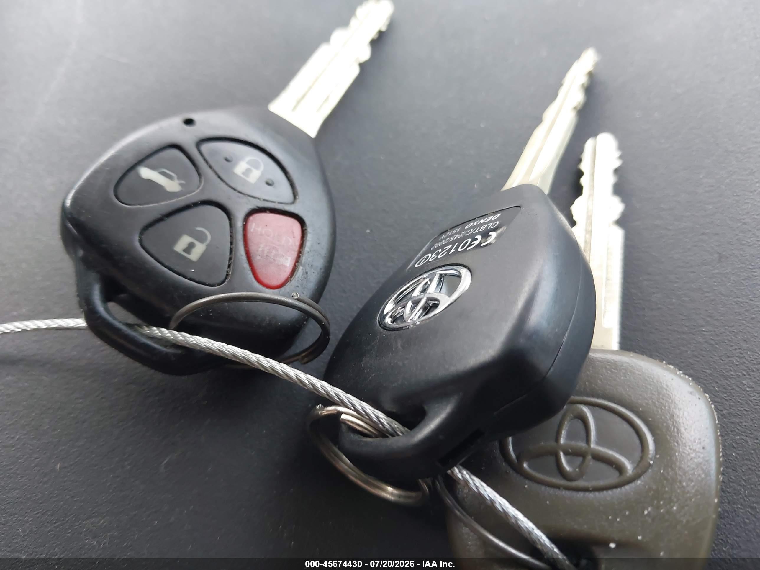 2011 Toyota Corolla Le Gray vin: 2T1BU4EEXBC599894