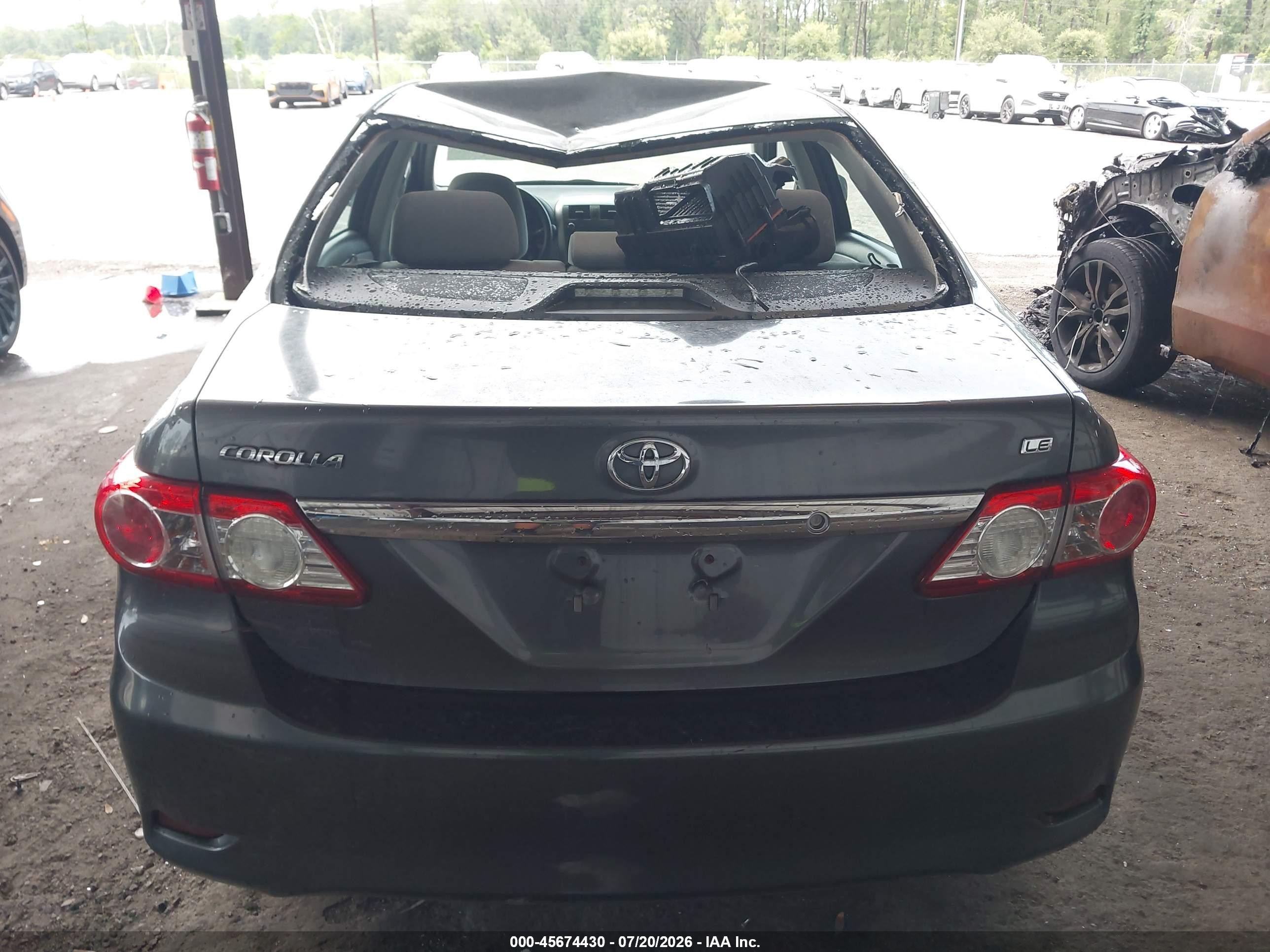 2011 Toyota Corolla Le Gray vin: 2T1BU4EEXBC599894