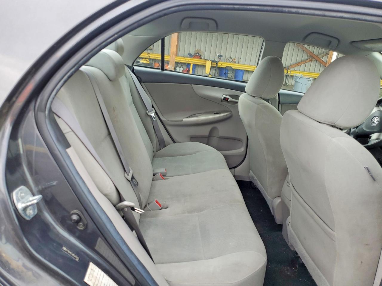2011 Toyota Corolla Le Gray vin: 2T1BU4EEXBC601370