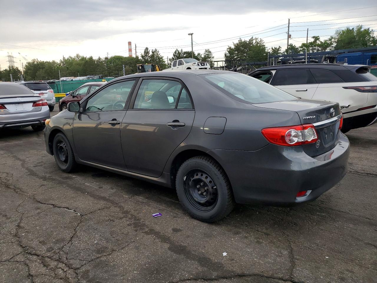 2011 Toyota Corolla Le Gray vin: 2T1BU4EEXBC601370