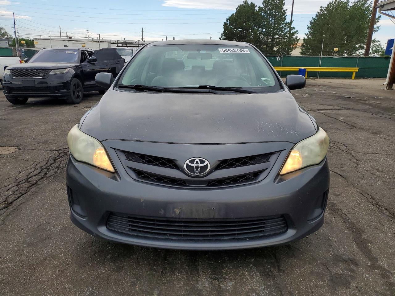 2011 Toyota Corolla Le Gray vin: 2T1BU4EEXBC601370