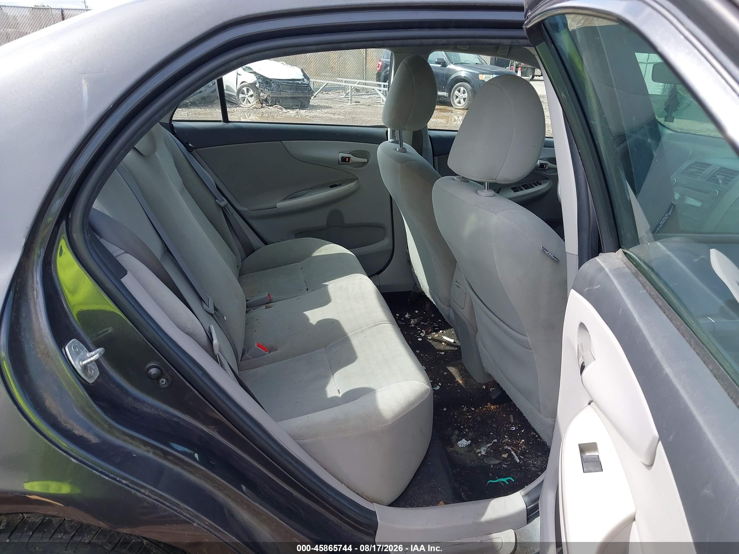 2011 Toyota Corolla Le Gray vin: 2T1BU4EEXBC602194