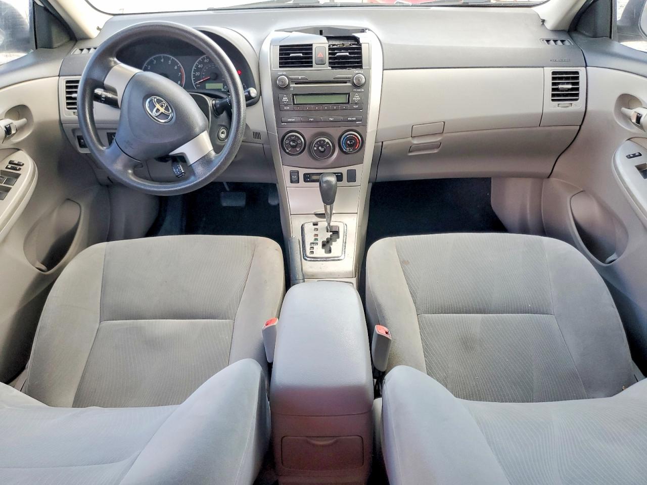 2011 Toyota Corolla Le White vin: 2T1BU4EEXBC629086