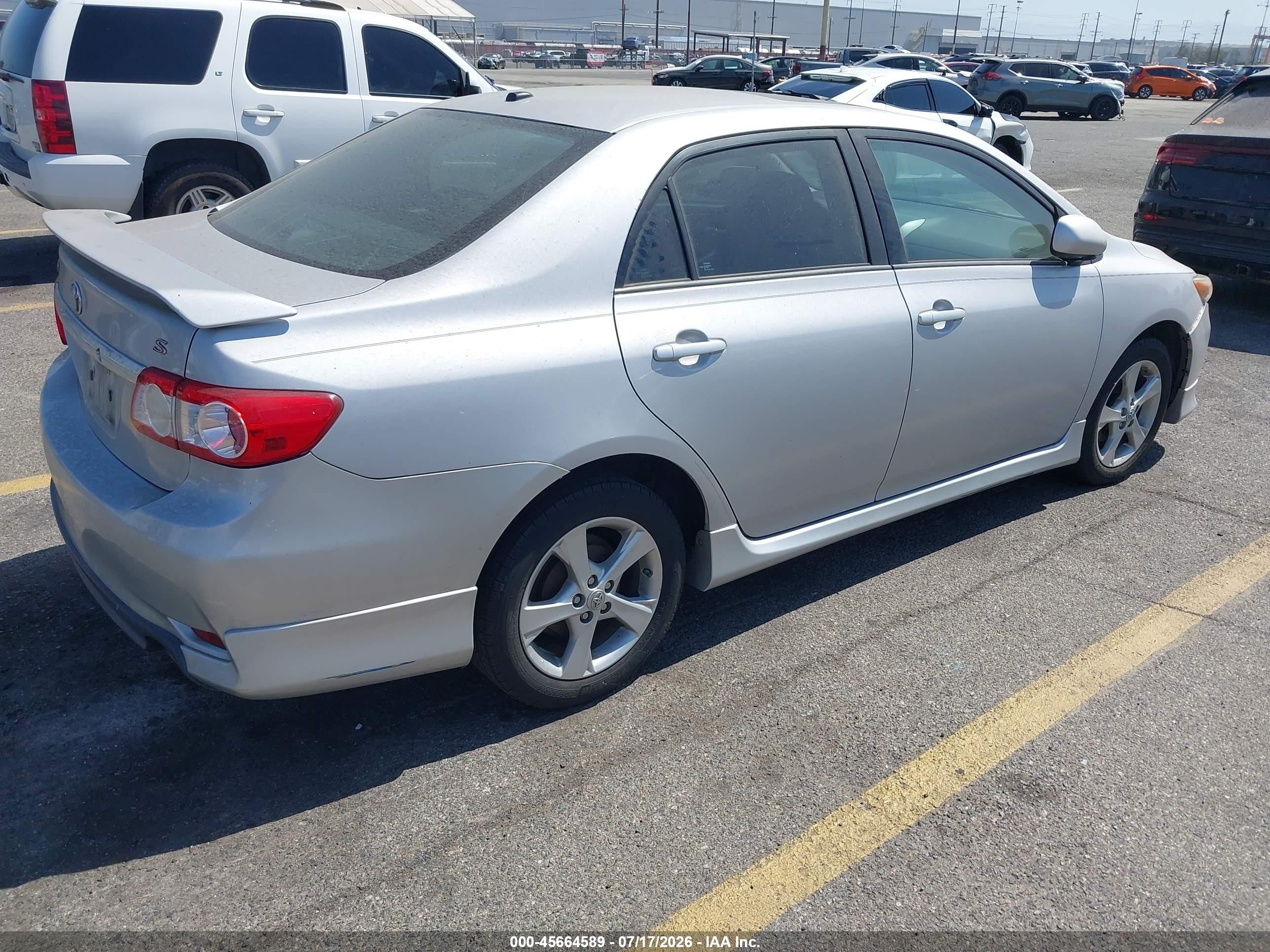 2011 Toyota Corolla S Silver vin: 2T1BU4EEXBC638340