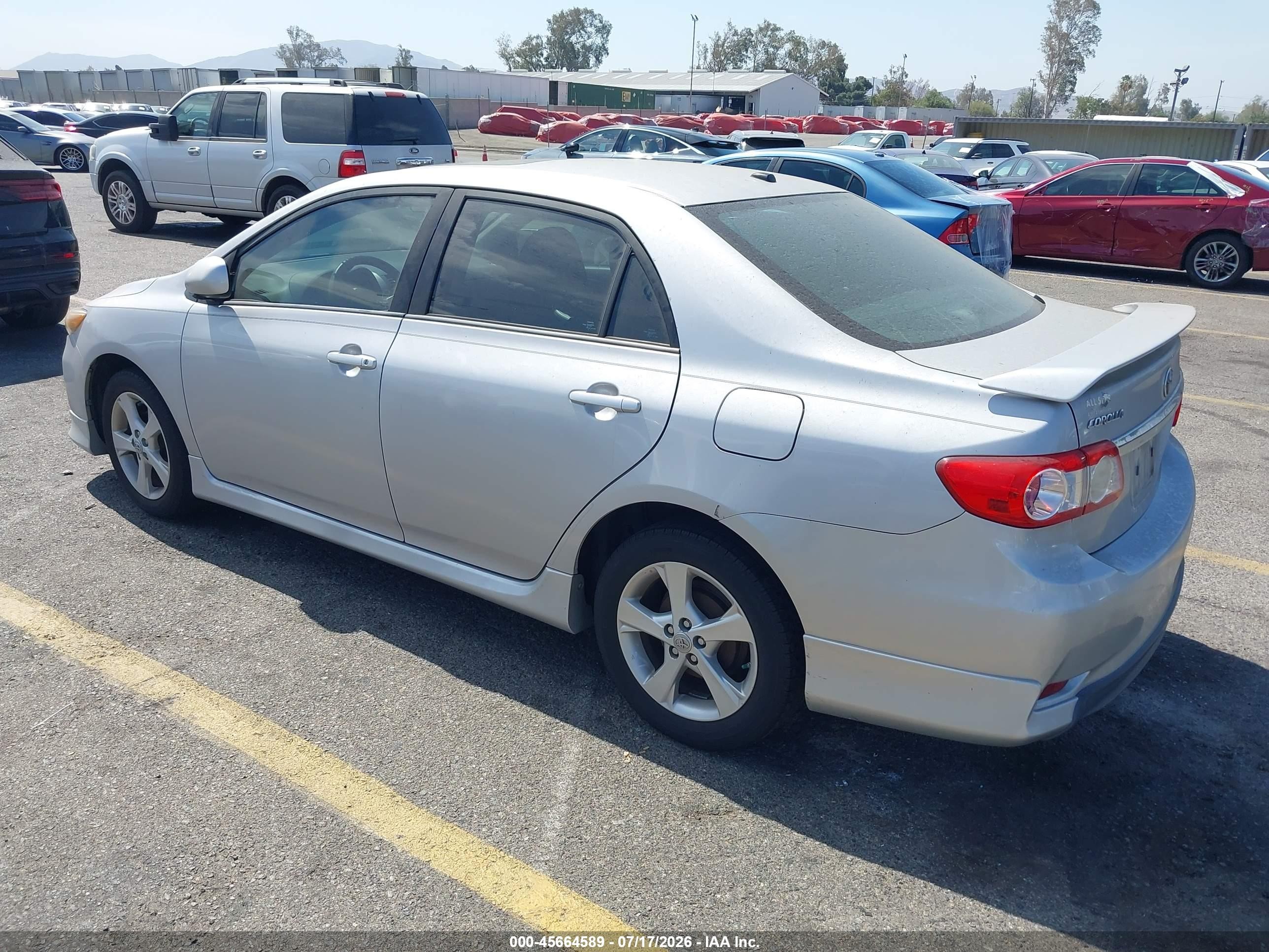 2011 Toyota Corolla S Silver vin: 2T1BU4EEXBC638340