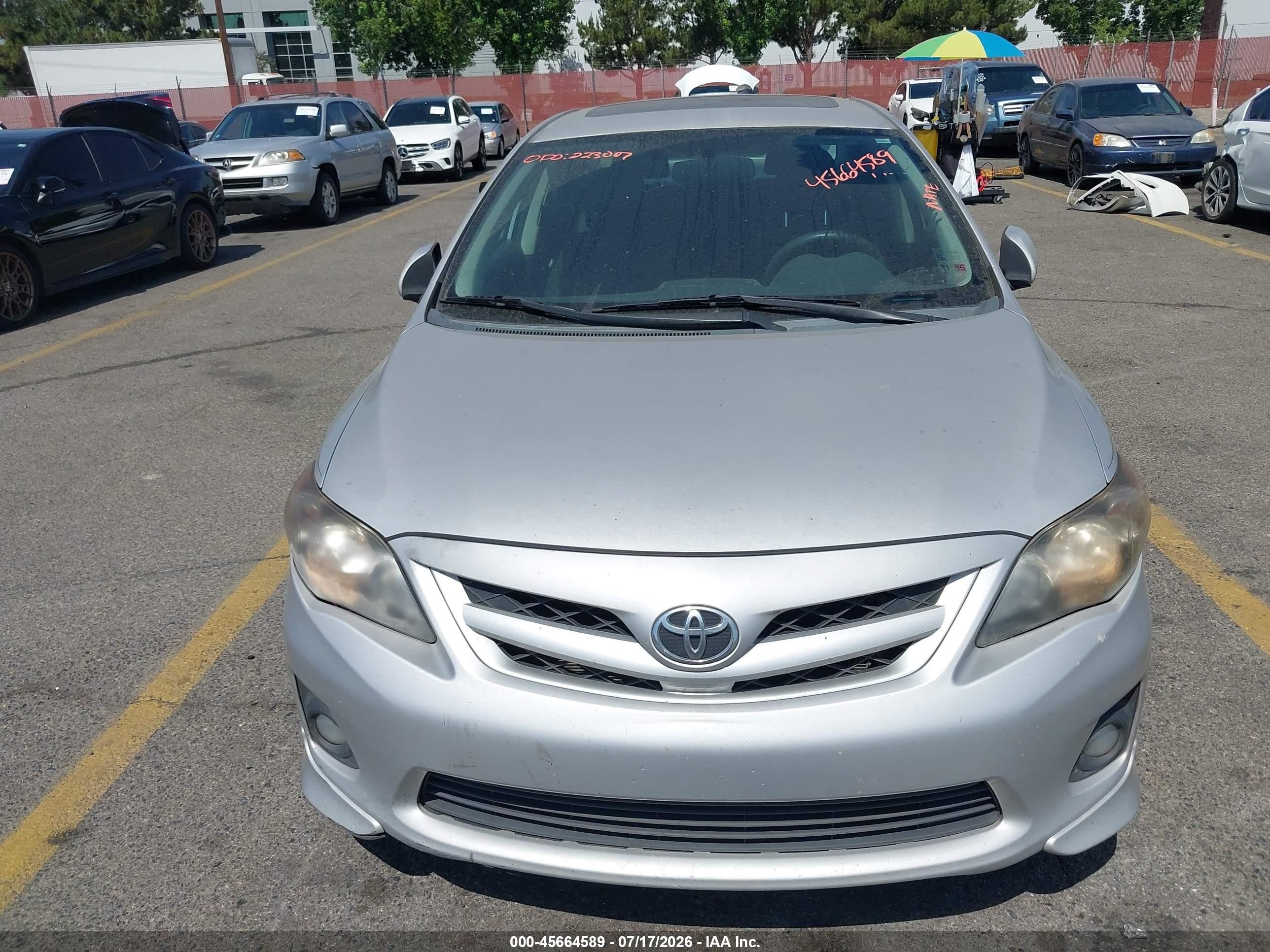 2011 Toyota Corolla S Silver vin: 2T1BU4EEXBC638340