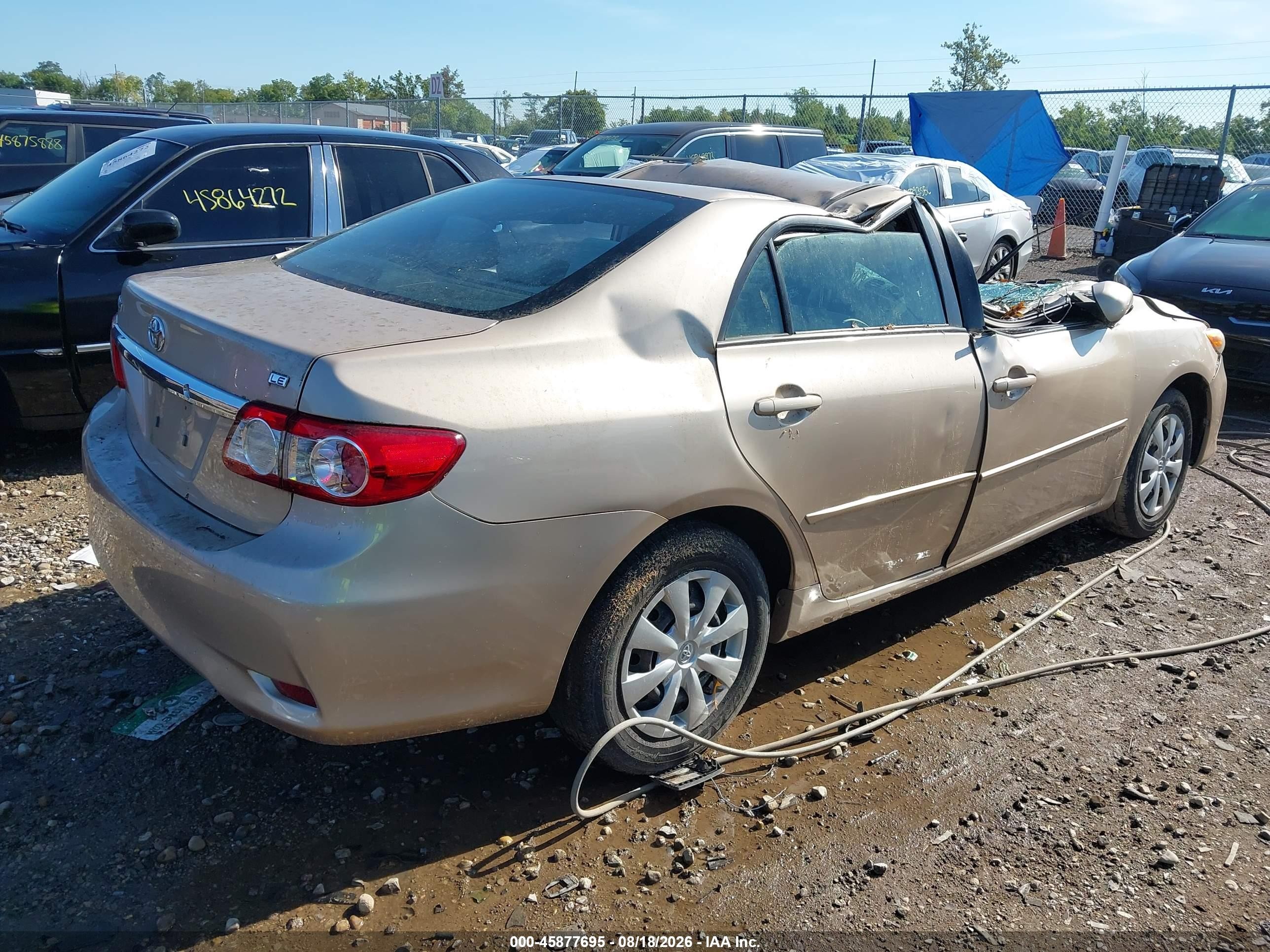 2011 Toyota Corolla Le Gold vin: 2T1BU4EEXBC639620