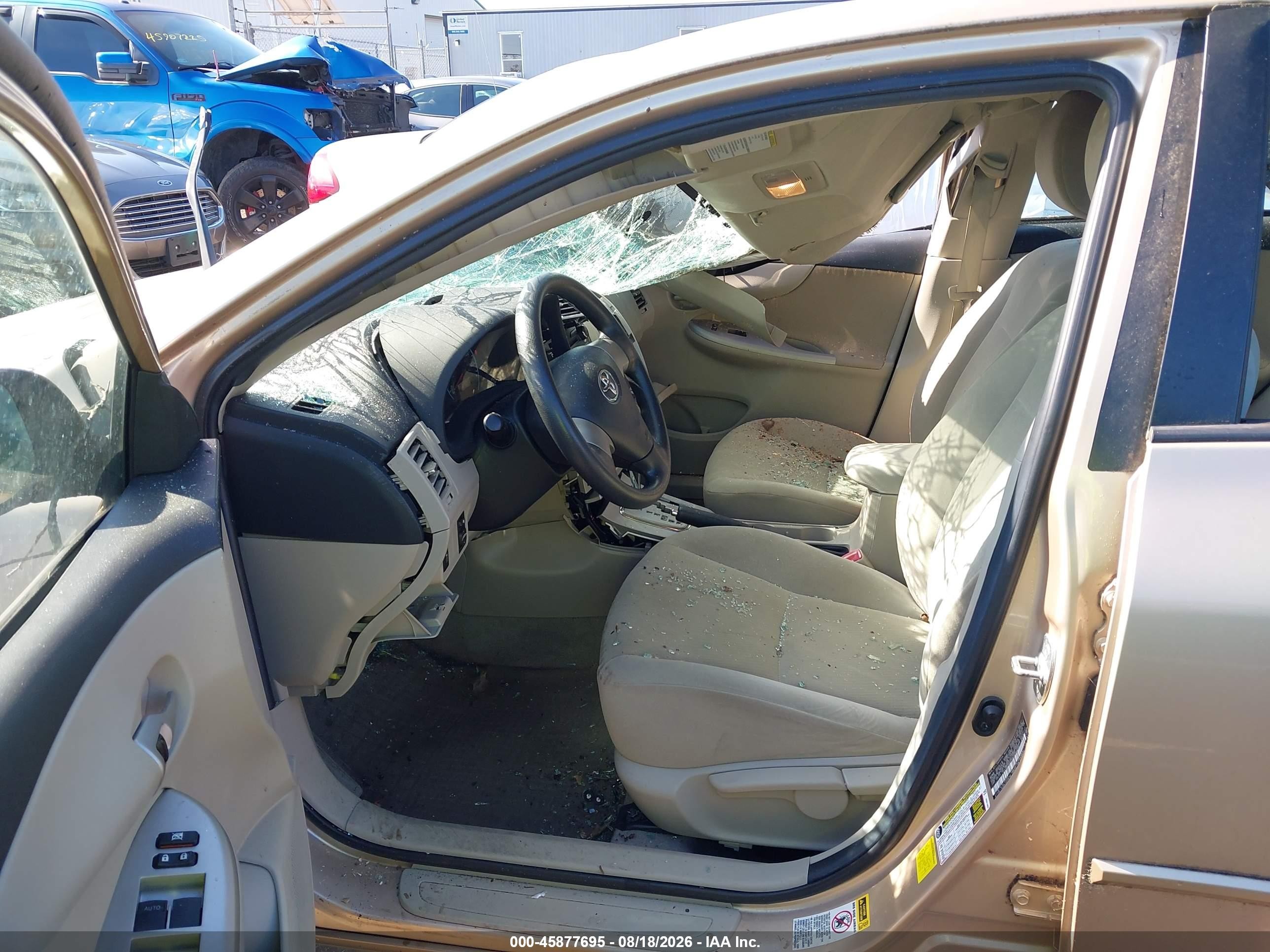 2011 Toyota Corolla Le Gold vin: 2T1BU4EEXBC639620