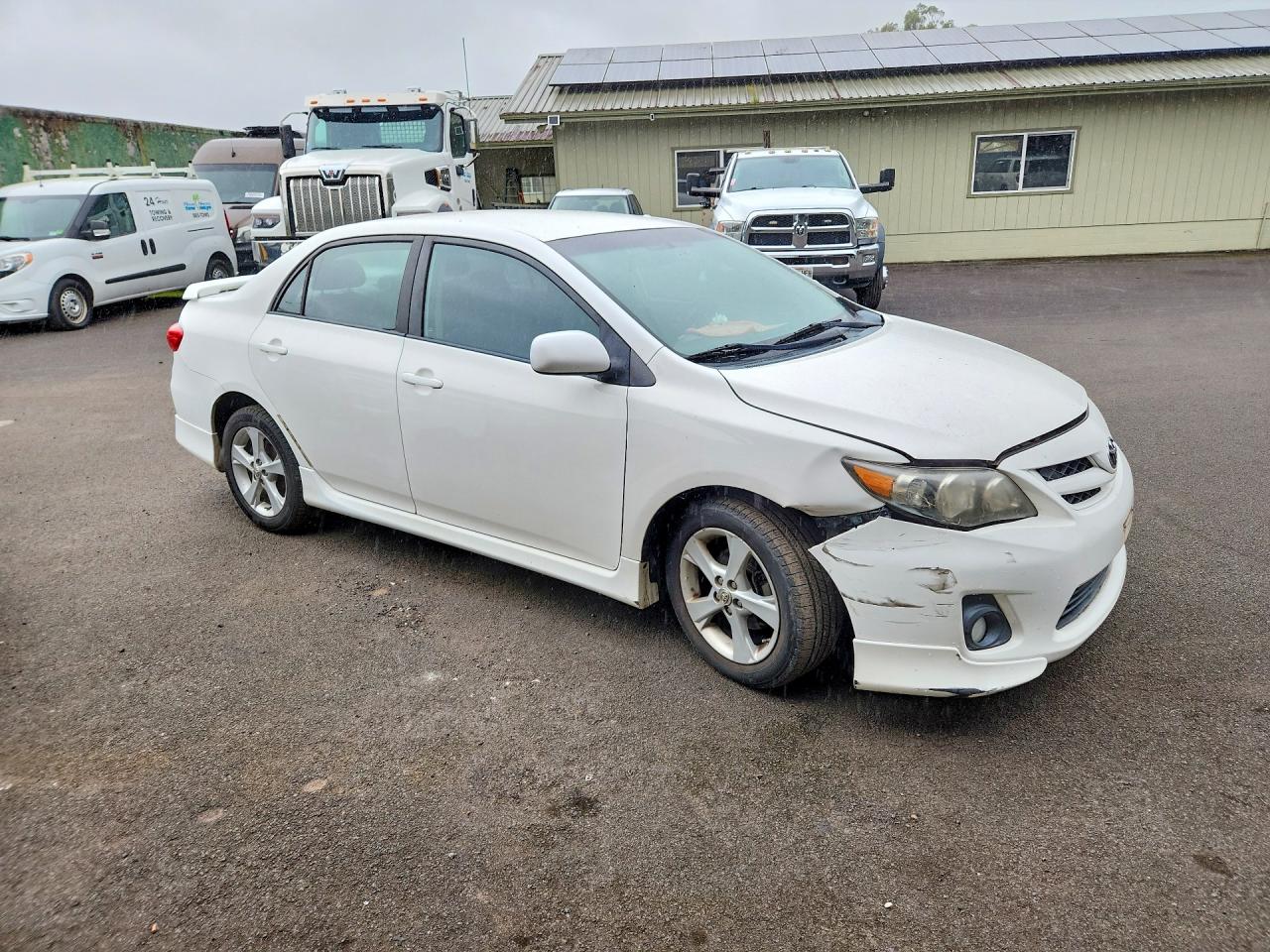 2011 Toyota Corolla S White vin: 2T1BU4EEXBC639973