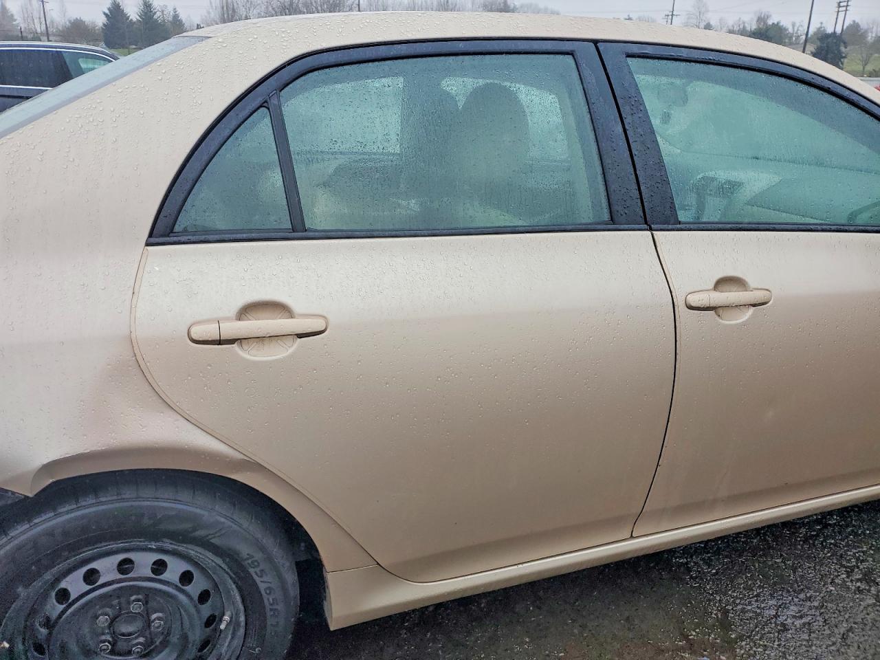 2011 Toyota Corolla Le Beige vin: 2T1BU4EEXBC656126