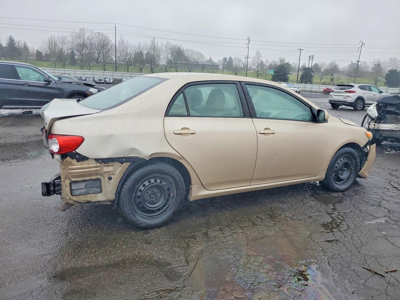 2011 Toyota Corolla Le Beige vin: 2T1BU4EEXBC656126