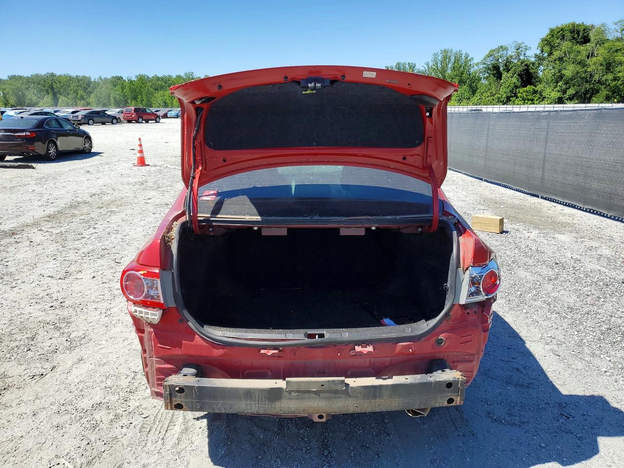 2011 Toyota Corolla S Red vin: 2T1BU4EEXBC665831