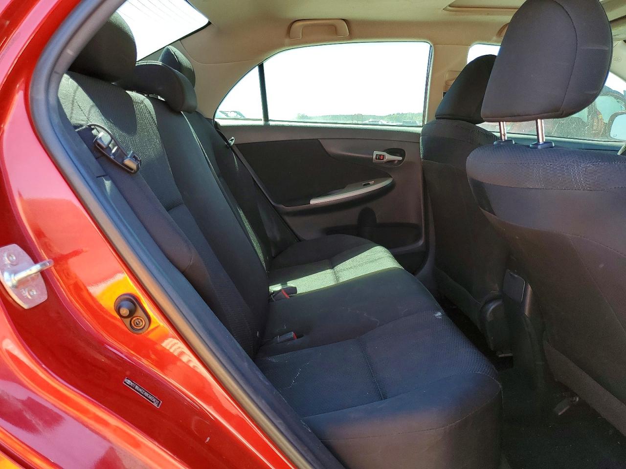 2011 Toyota Corolla S Red vin: 2T1BU4EEXBC665831