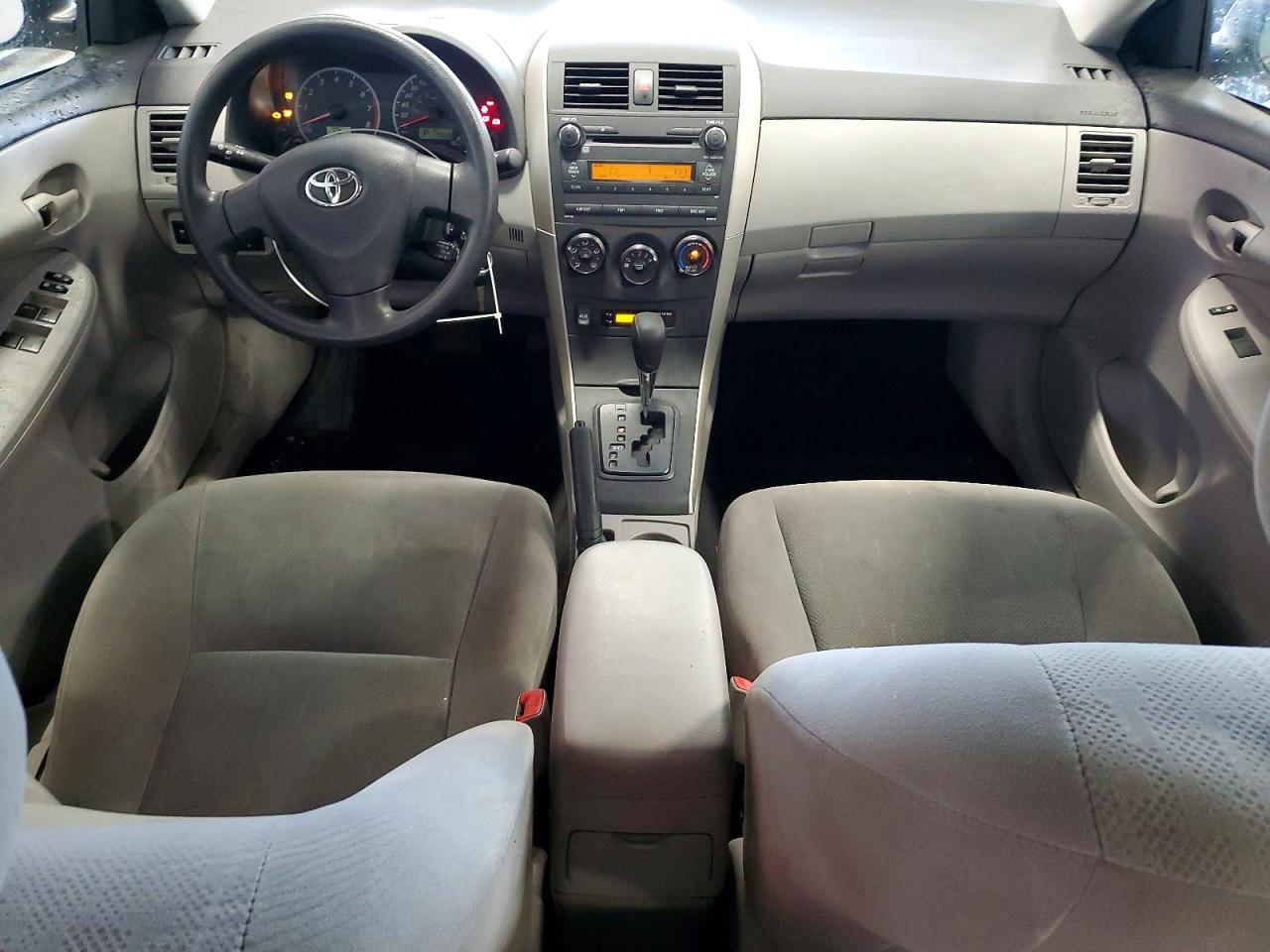 2011 Toyota Corolla Base Silver vin: 2T1BU4EEXBC673797