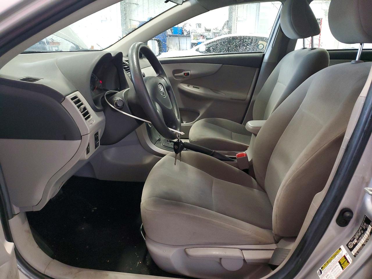2011 Toyota Corolla Base Silver vin: 2T1BU4EEXBC673797