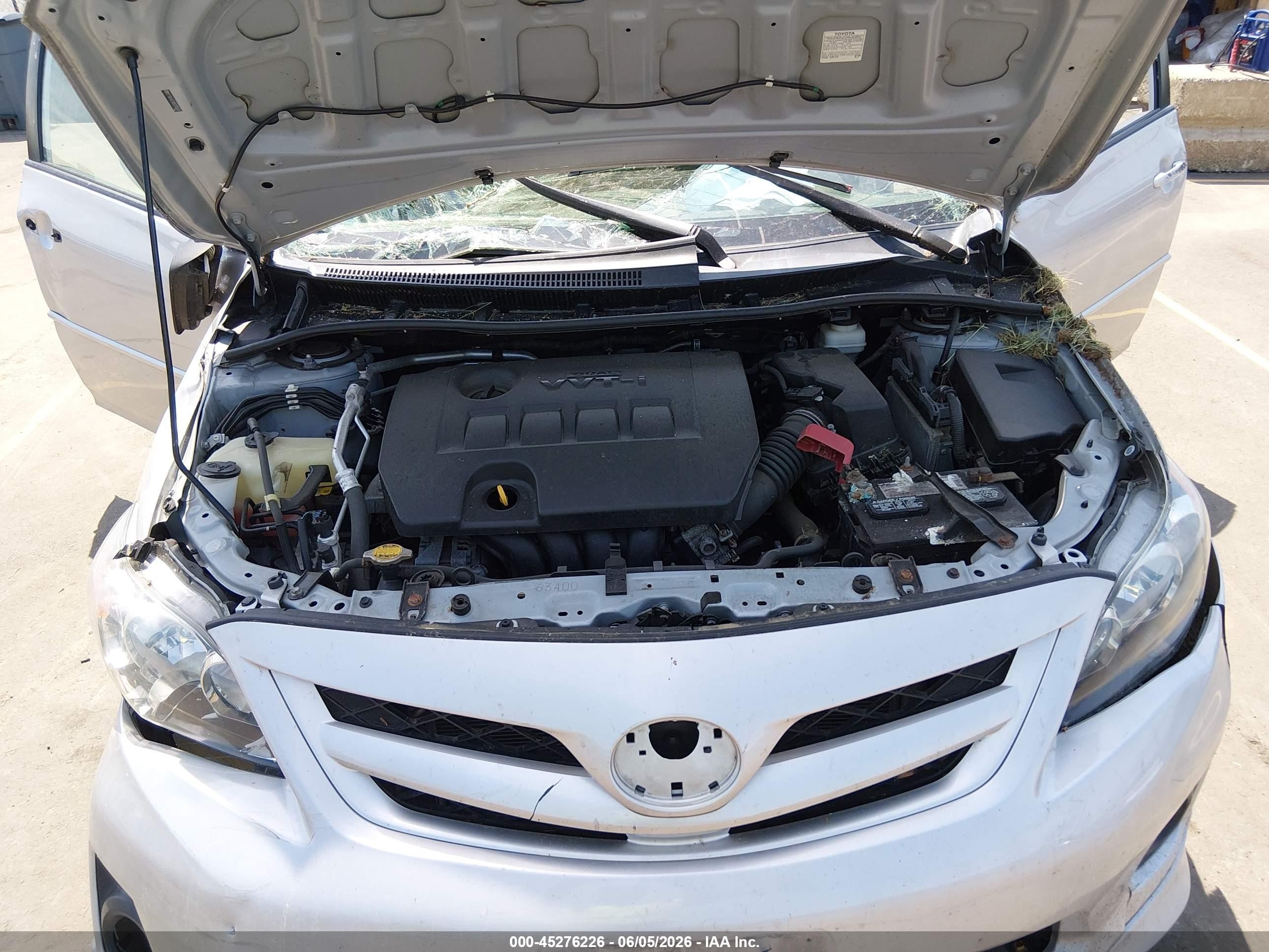 2011 Toyota Corolla S Серебряный vin: 2T1BU4EEXBC676649