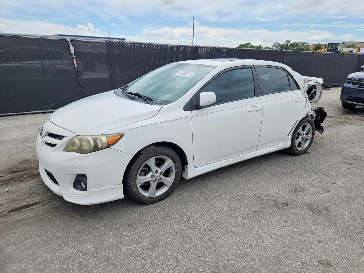 2011 Toyota Corolla S White vin: 2T1BU4EEXBC688588