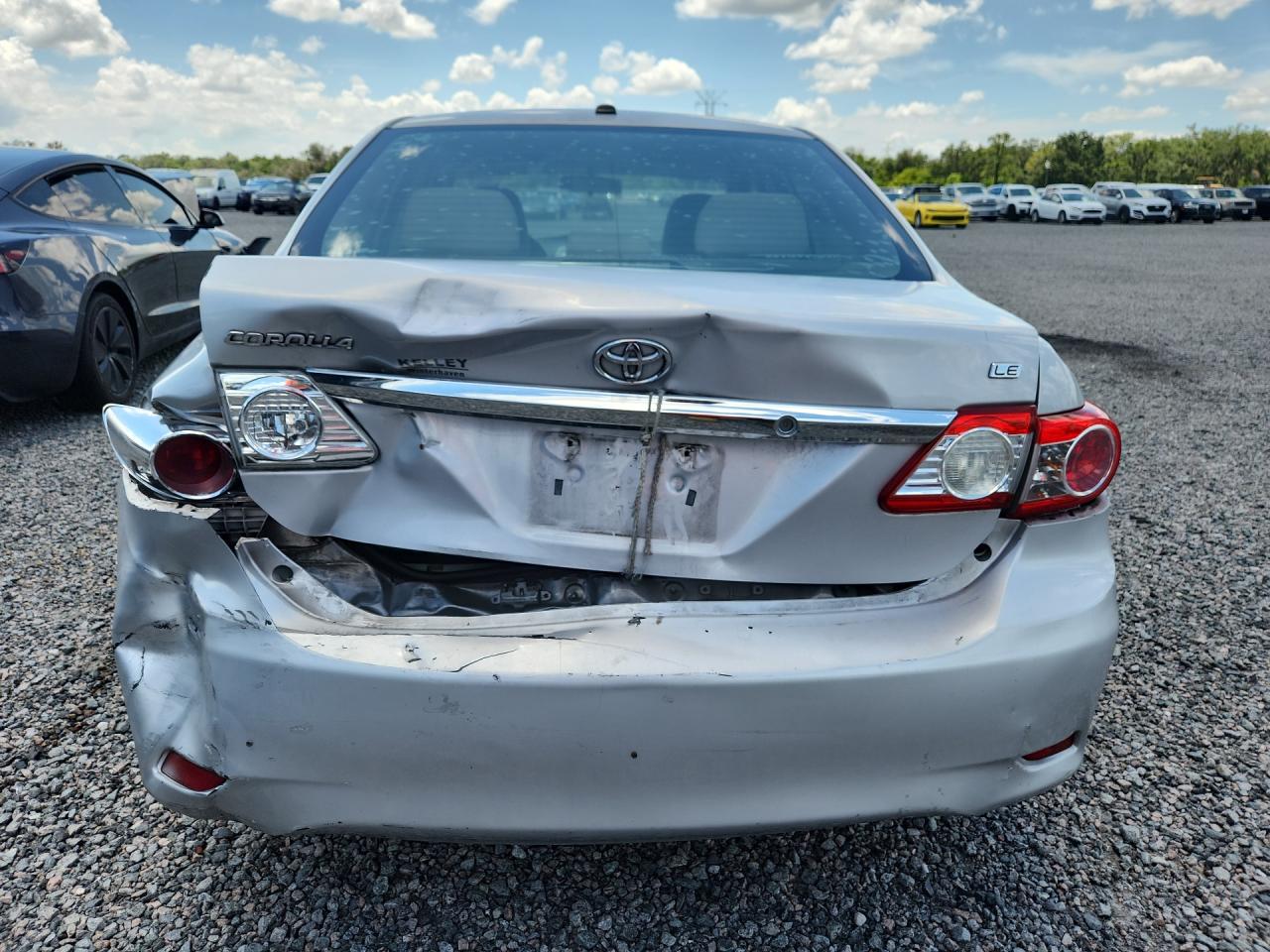2011 Toyota Corolla Le Silver vin: 2T1BU4EEXBC697727