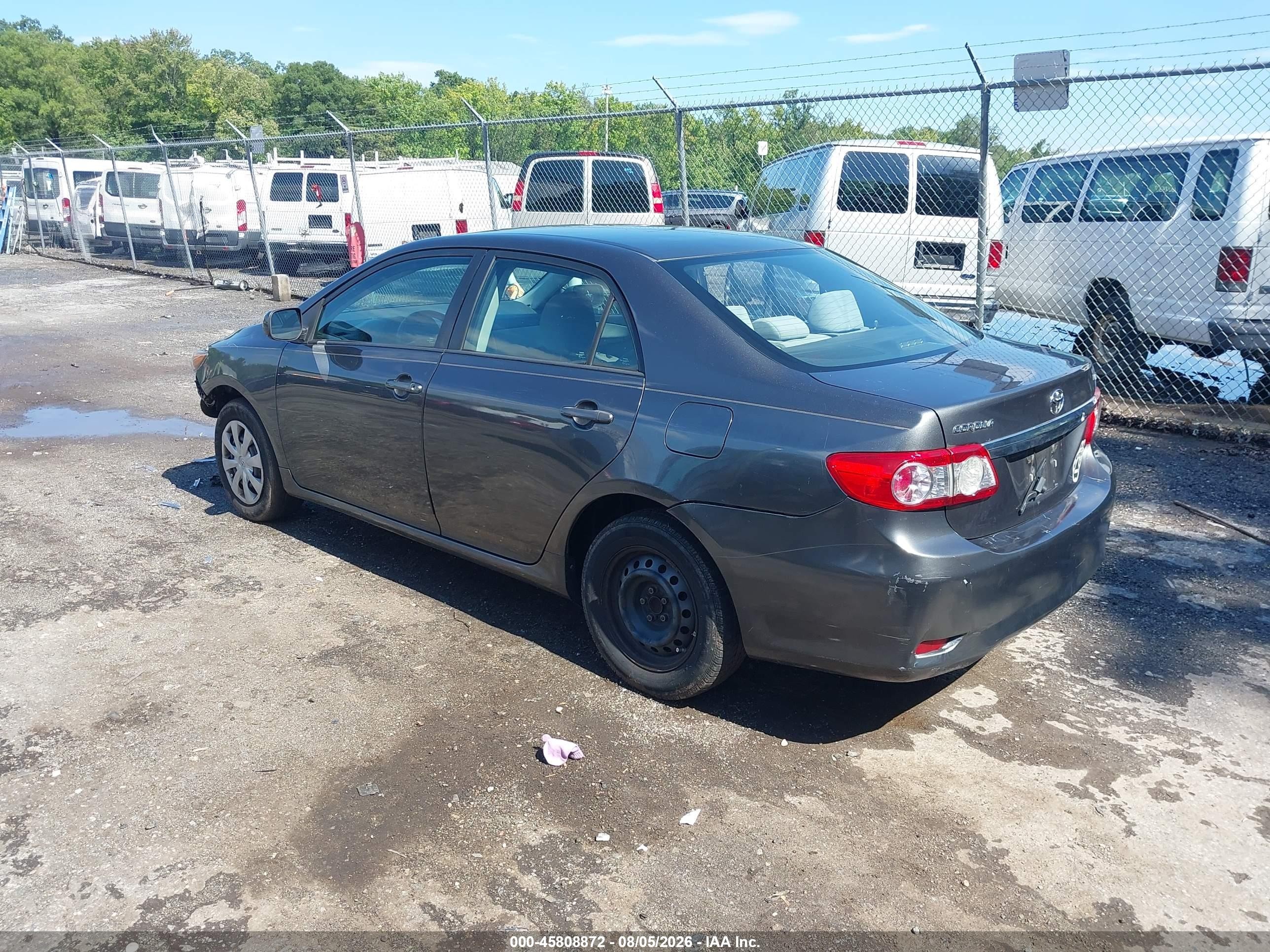 2011 Toyota Corolla Le Gray vin: 2T1BU4EEXBC727017