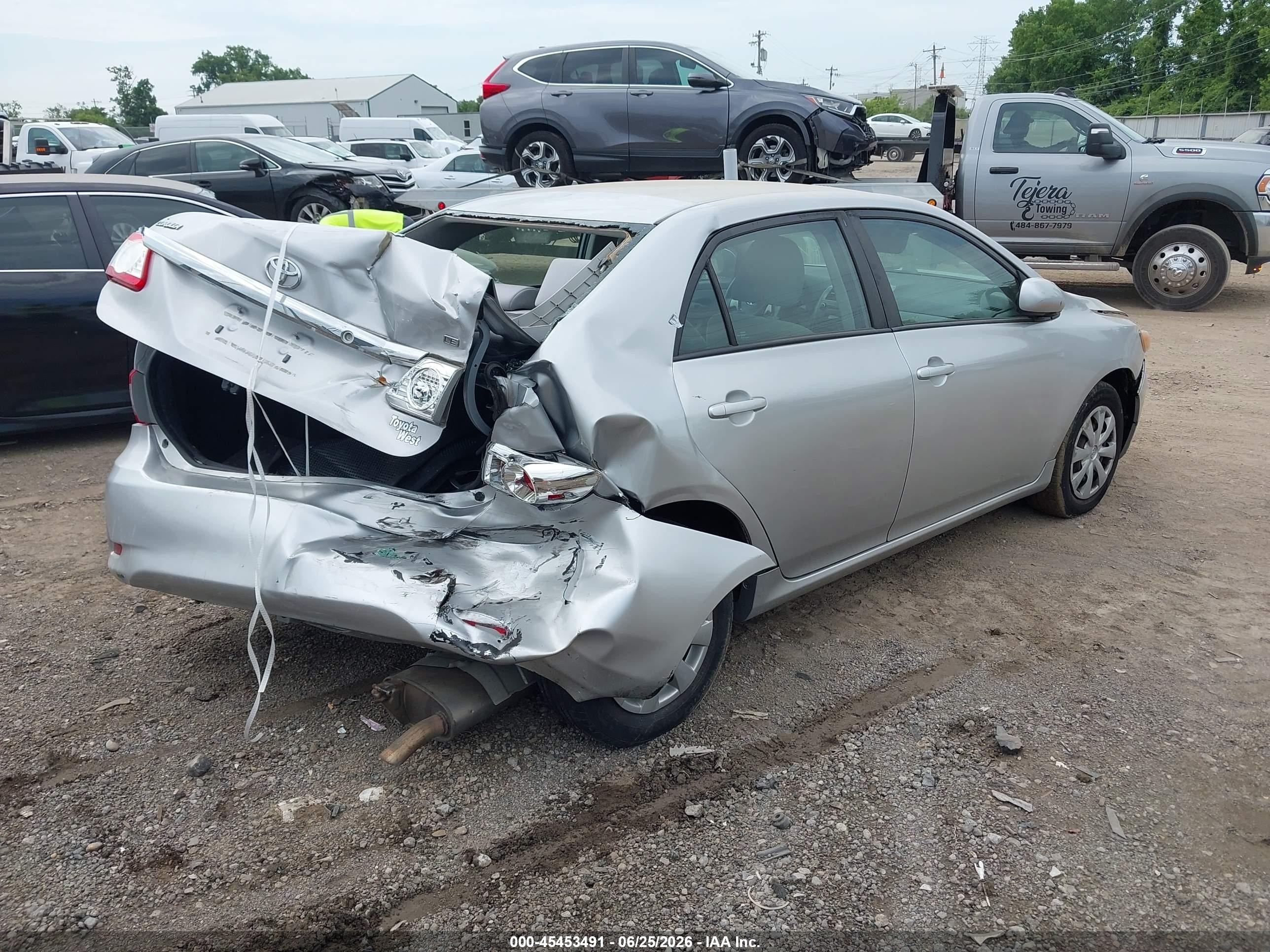 2011 Toyota Corolla Le Silver vin: 2T1BU4EEXBC730533