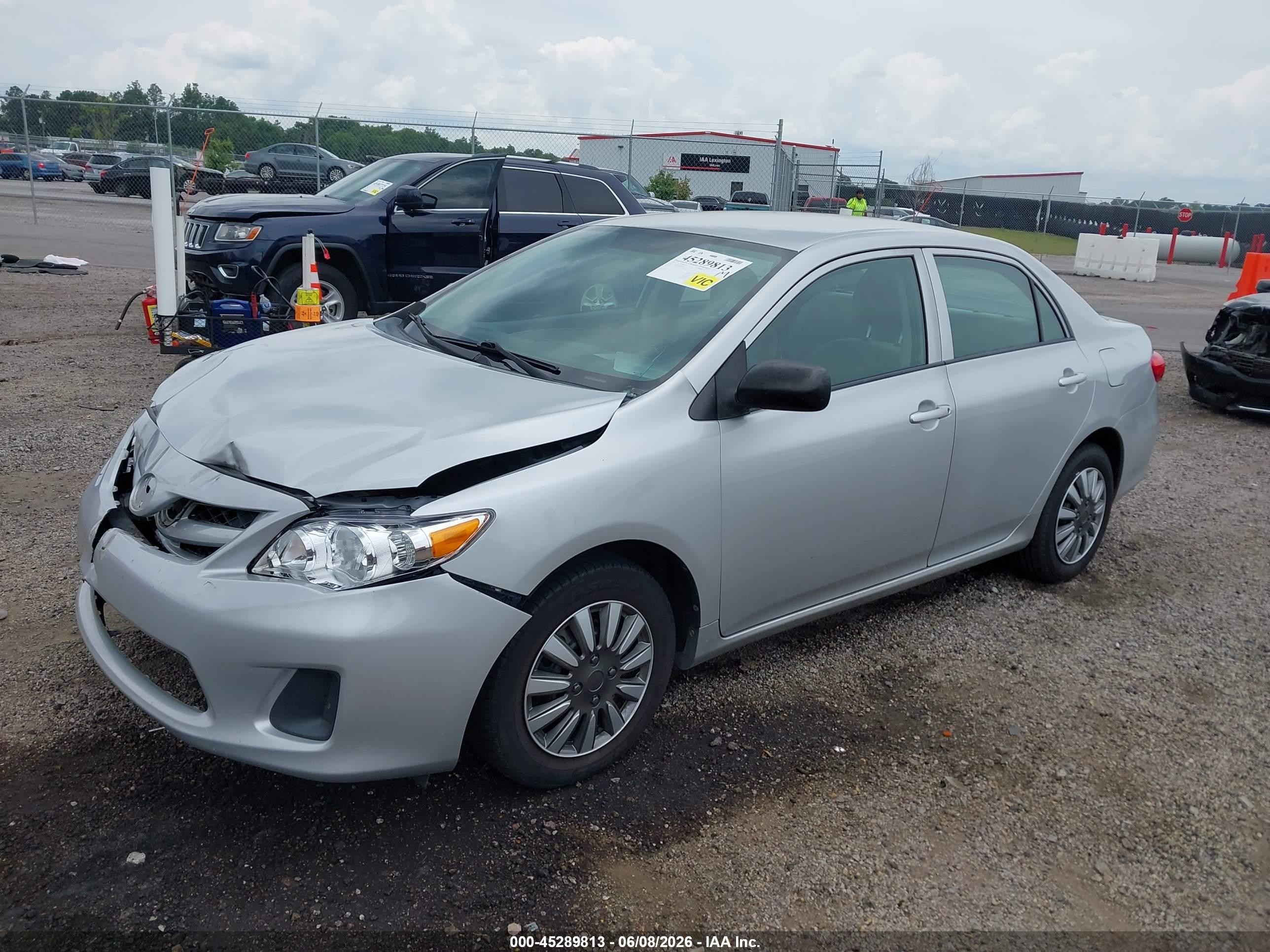2011 Toyota Corolla   Silver vin: 2T1BU4EEXBC732699