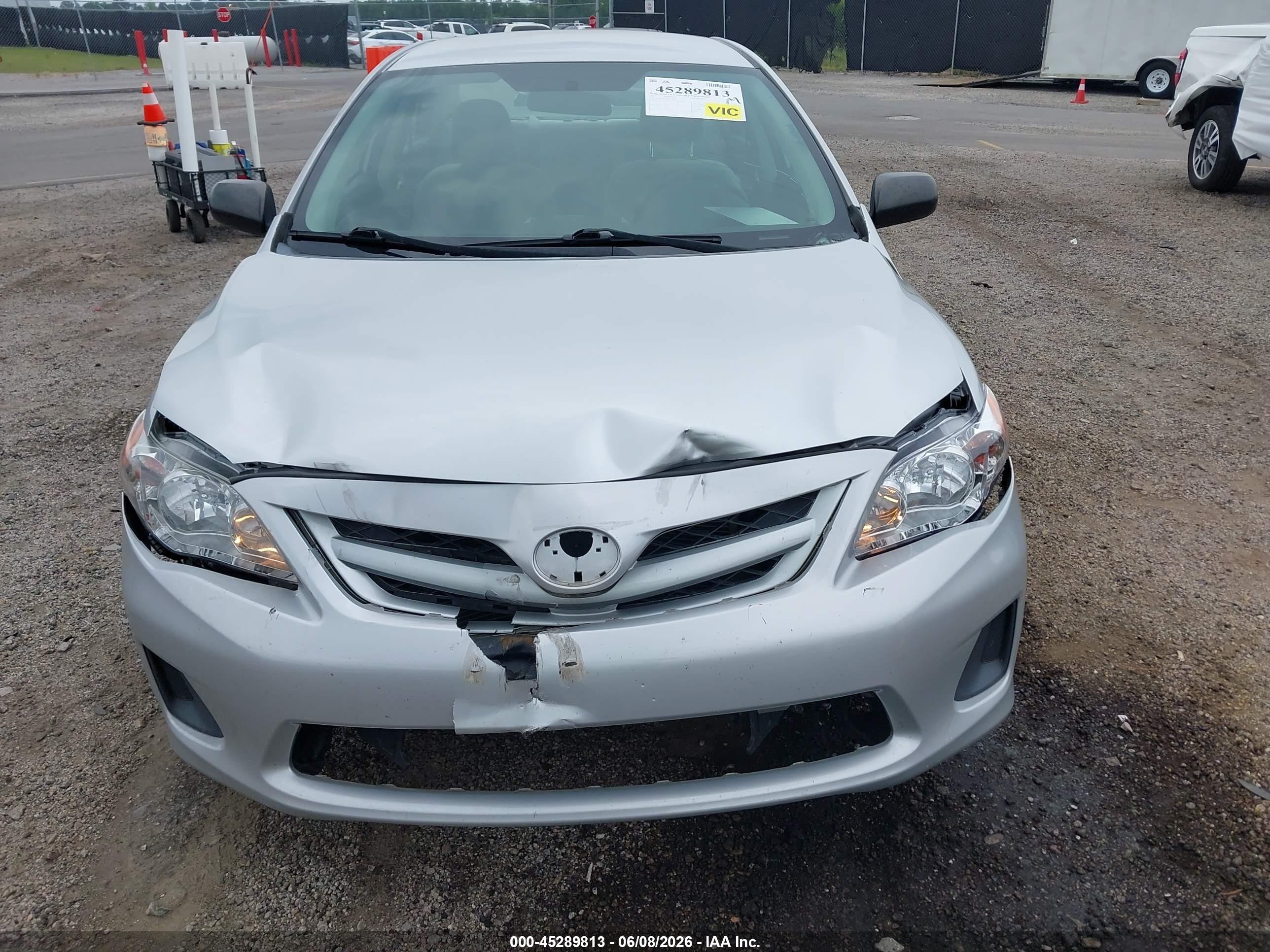 2011 Toyota Corolla   Silver vin: 2T1BU4EEXBC732699