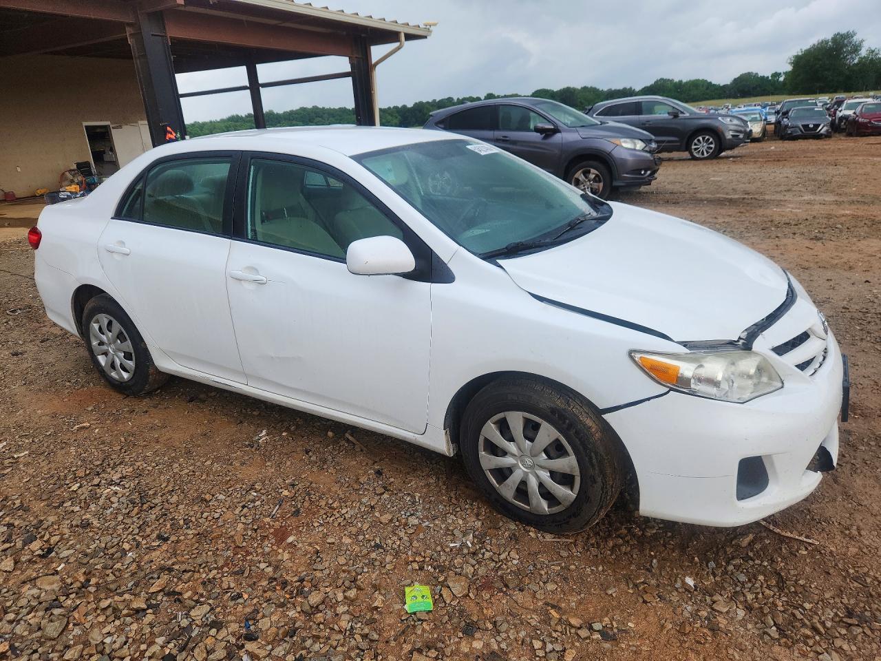 2011 Toyota Corolla Le White vin: 2T1BU4EEXBC740978