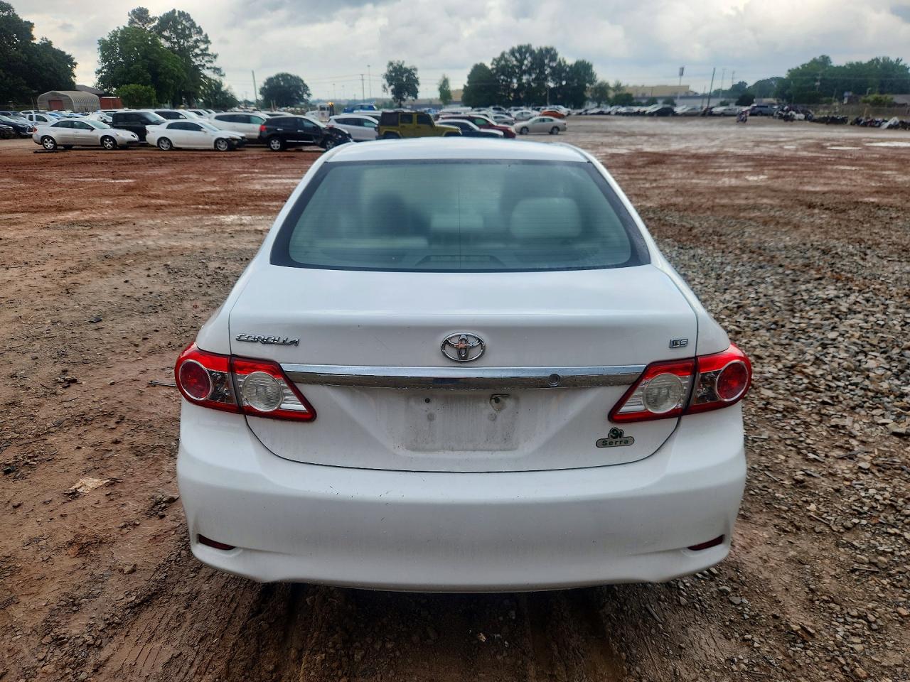 2011 Toyota Corolla Le White vin: 2T1BU4EEXBC740978
